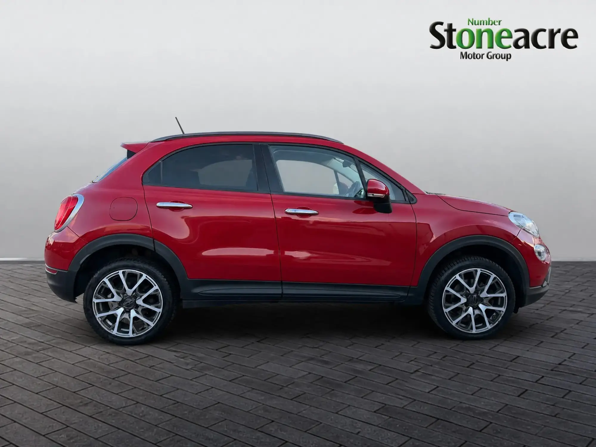 Fiat 500X 1.4 MultiAir Cross Plus Auto 4WD Euro 6 (s/s) 5dr HD17MGJ Image 2 Fiat 500X 1.4 MultiAir Cross Plus Auto 4WD Euro 6 (s/s) 5dr HD17MGJ Image 2