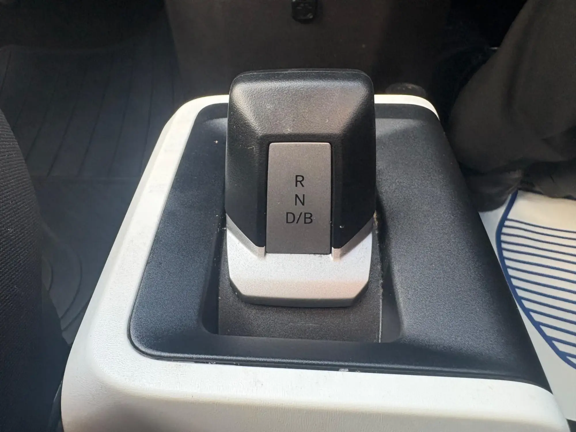 Dacia Spring Image 17