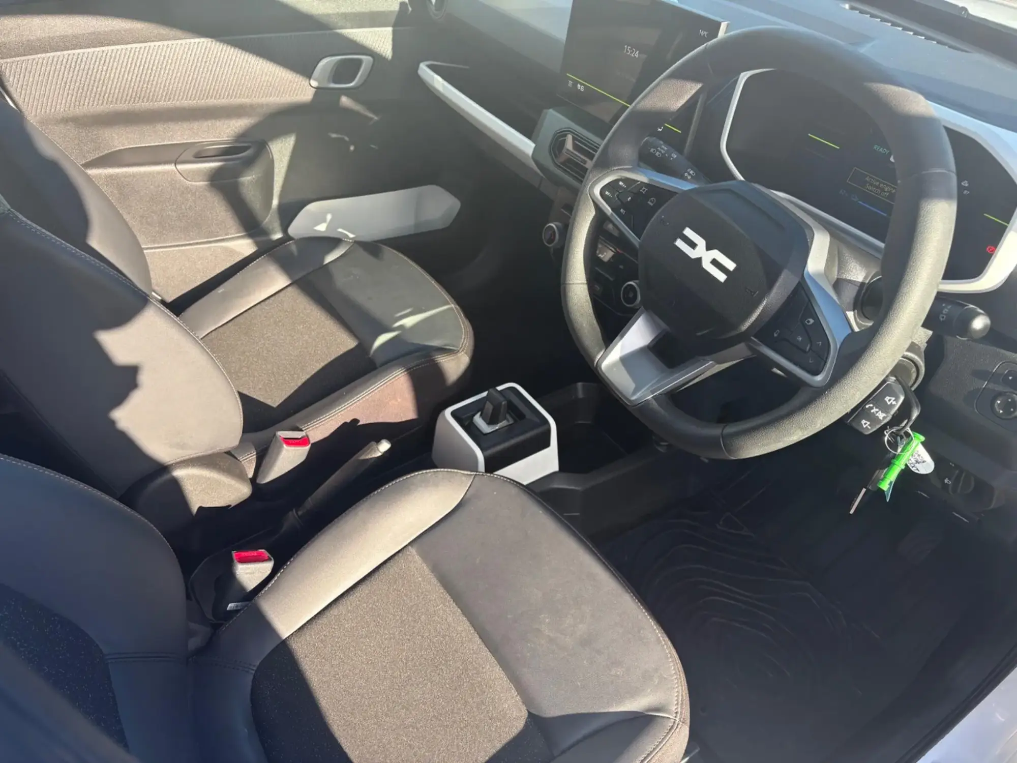 Dacia Spring Image 18