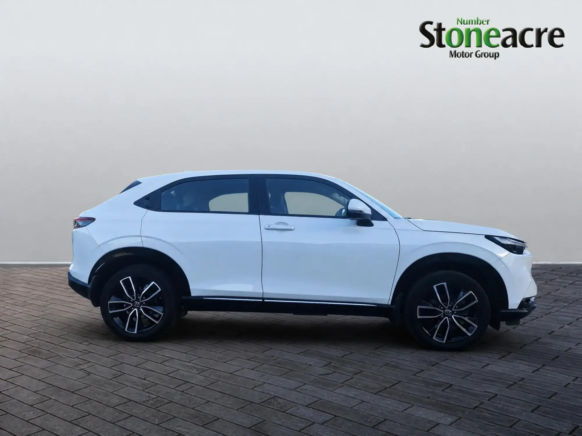 Honda HR-V Hybrid 1.5 h i-MMD Elegance CVT Euro 6 (s/s) 5dr YM72EOK Image 2
