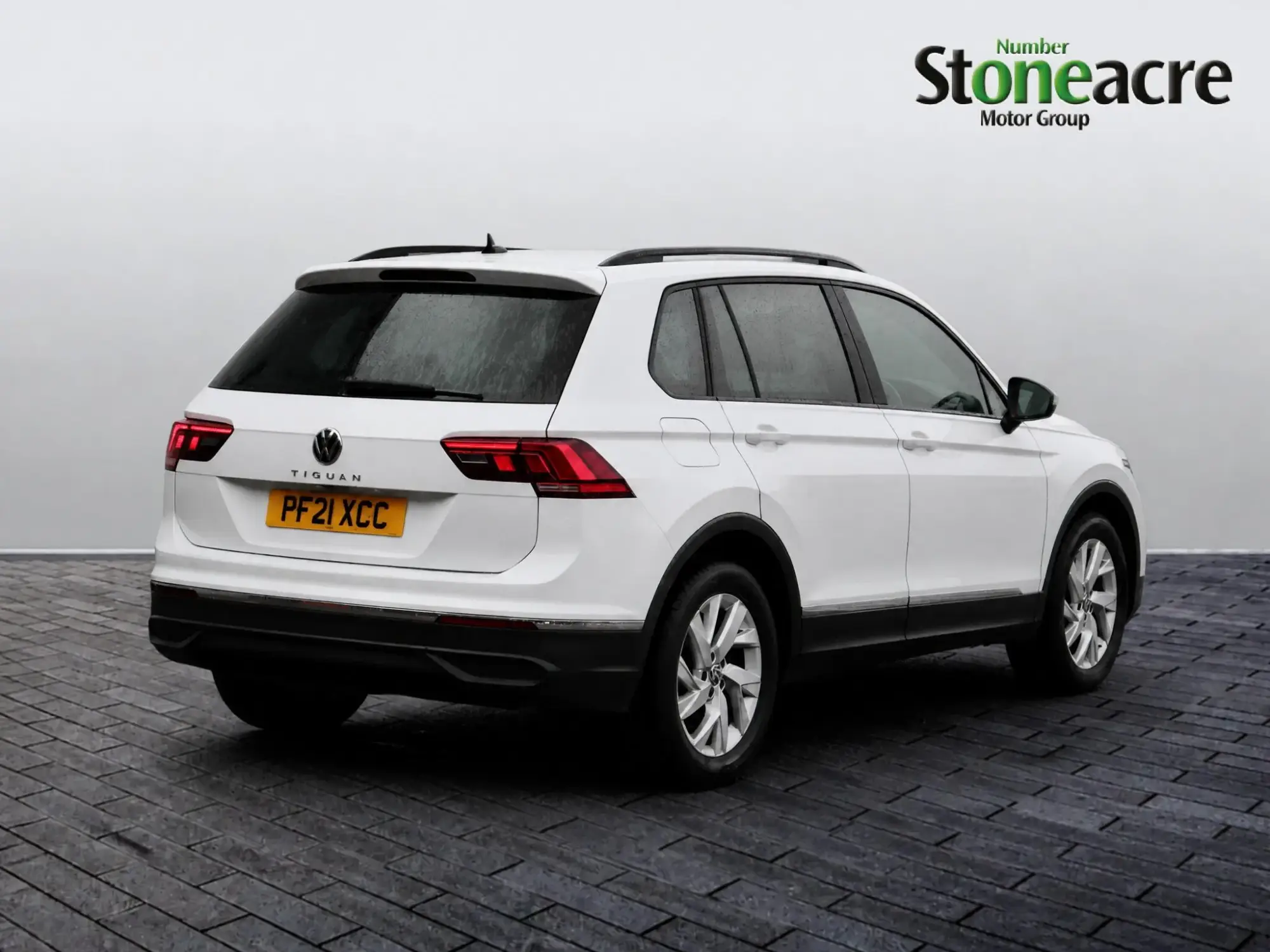 Volkswagen Tiguan 1.5 TSI Life Euro 6 (s/s) 5dr PF21XCC Image 3