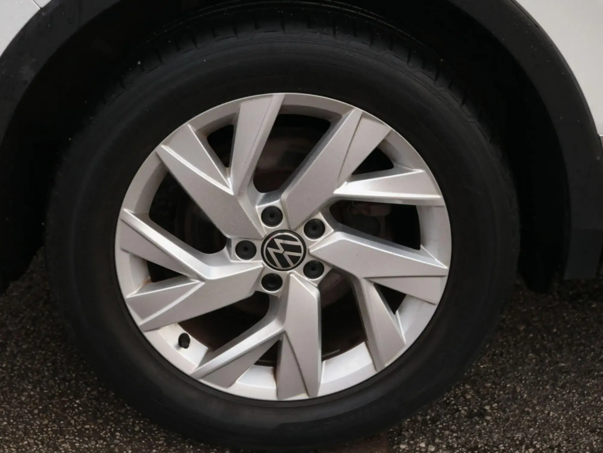 Volkswagen Tiguan Image 10
