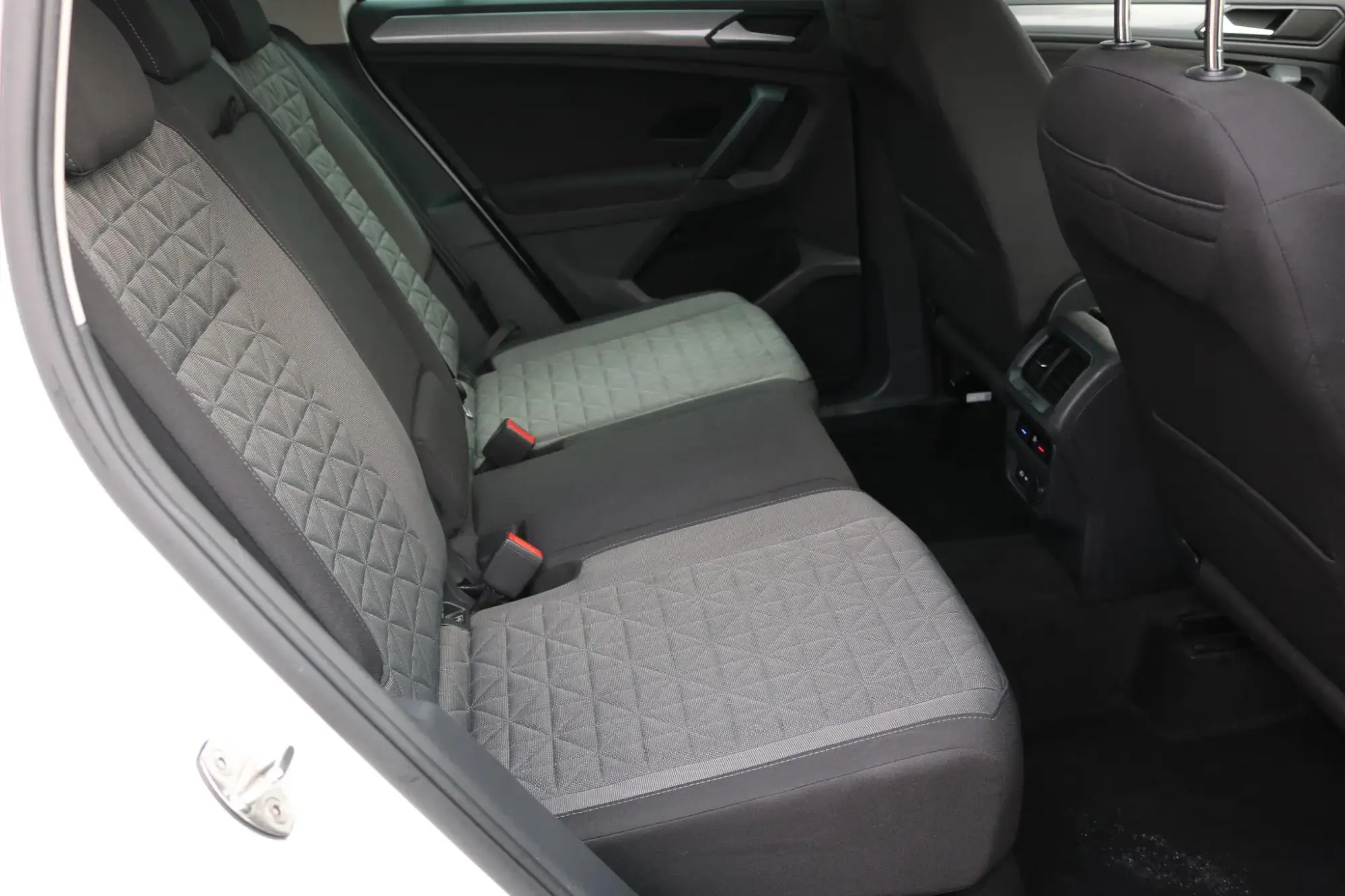 Volkswagen Tiguan Image 24