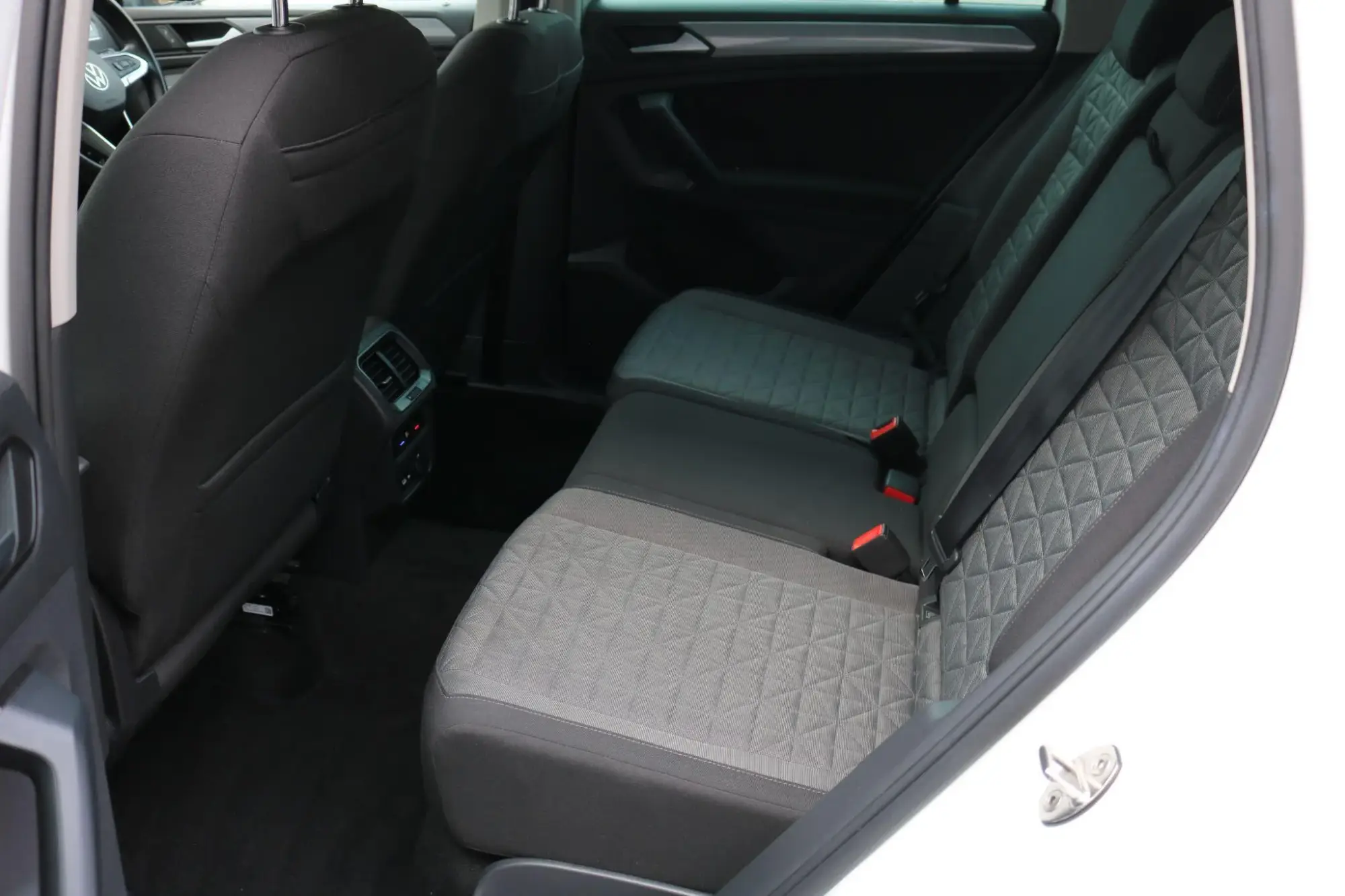 Volkswagen Tiguan Image 25