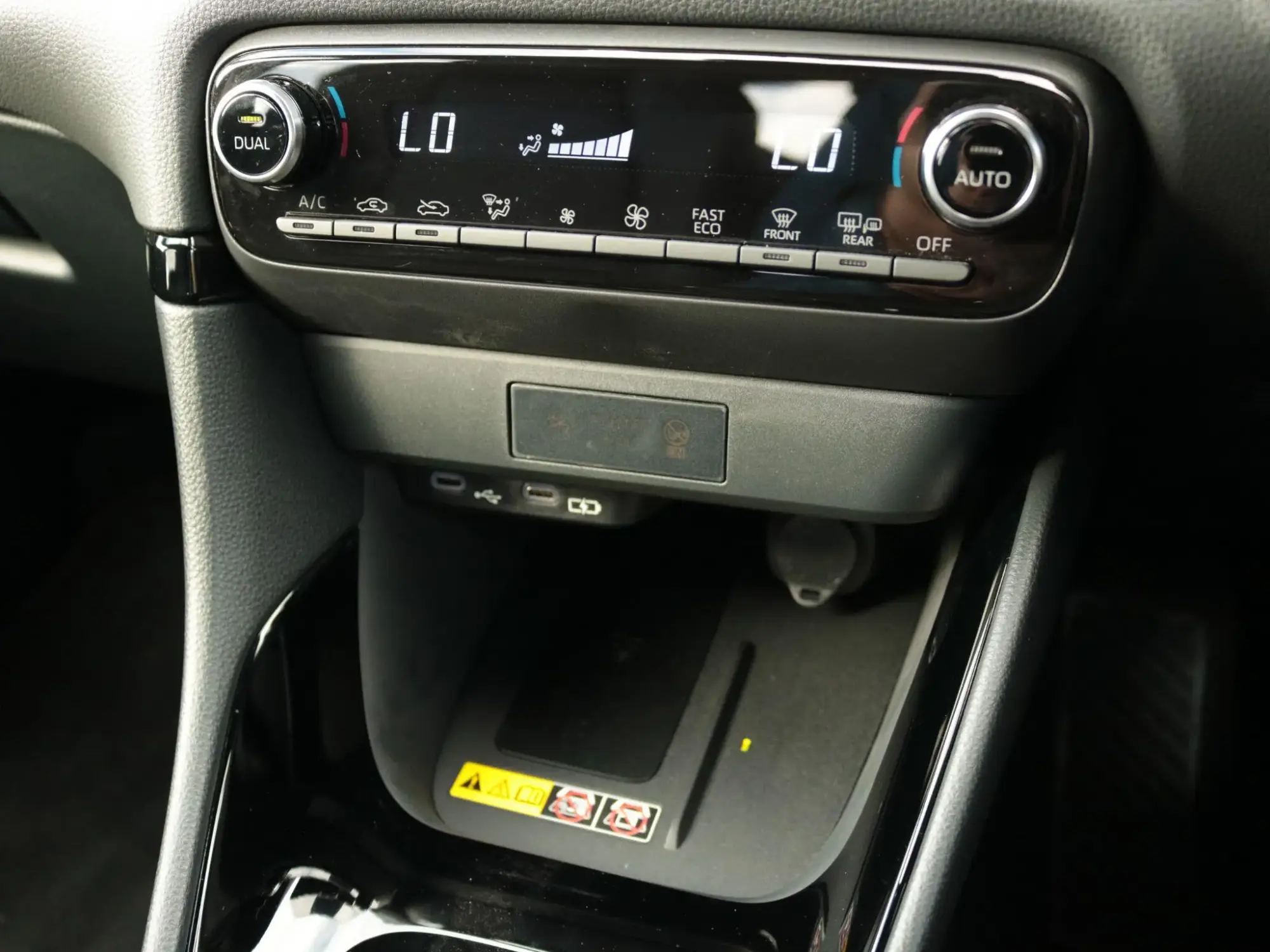 Mazda2 Hybrid Image 19 Mazda2 Hybrid Image 19
