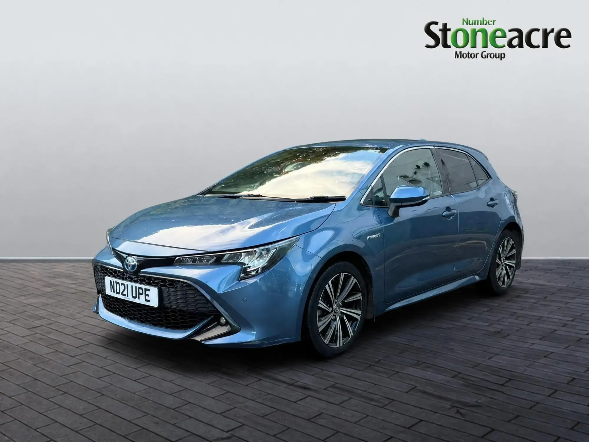 Toyota Corolla Hybrid 1.8 VVT-i Hybrid Design 5dr CVT ND21UPE Image 3