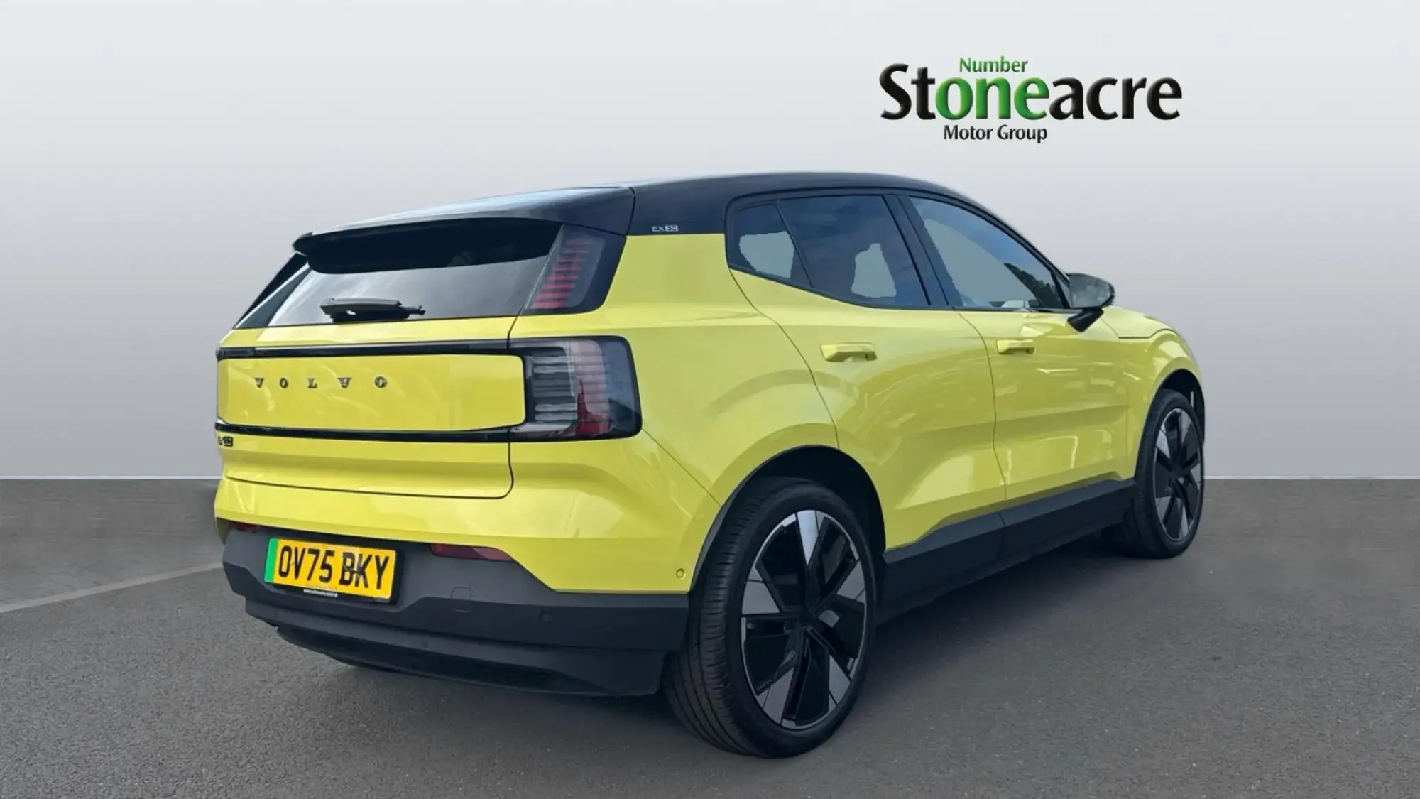 Volvo EX30 Single Motor Extended Range 69kWh Ultra Auto 5dr OV75BKY Image 2 Volvo EX30 Single Motor Extended Range 69kWh Ultra Auto 5dr OV75BKY Image 2