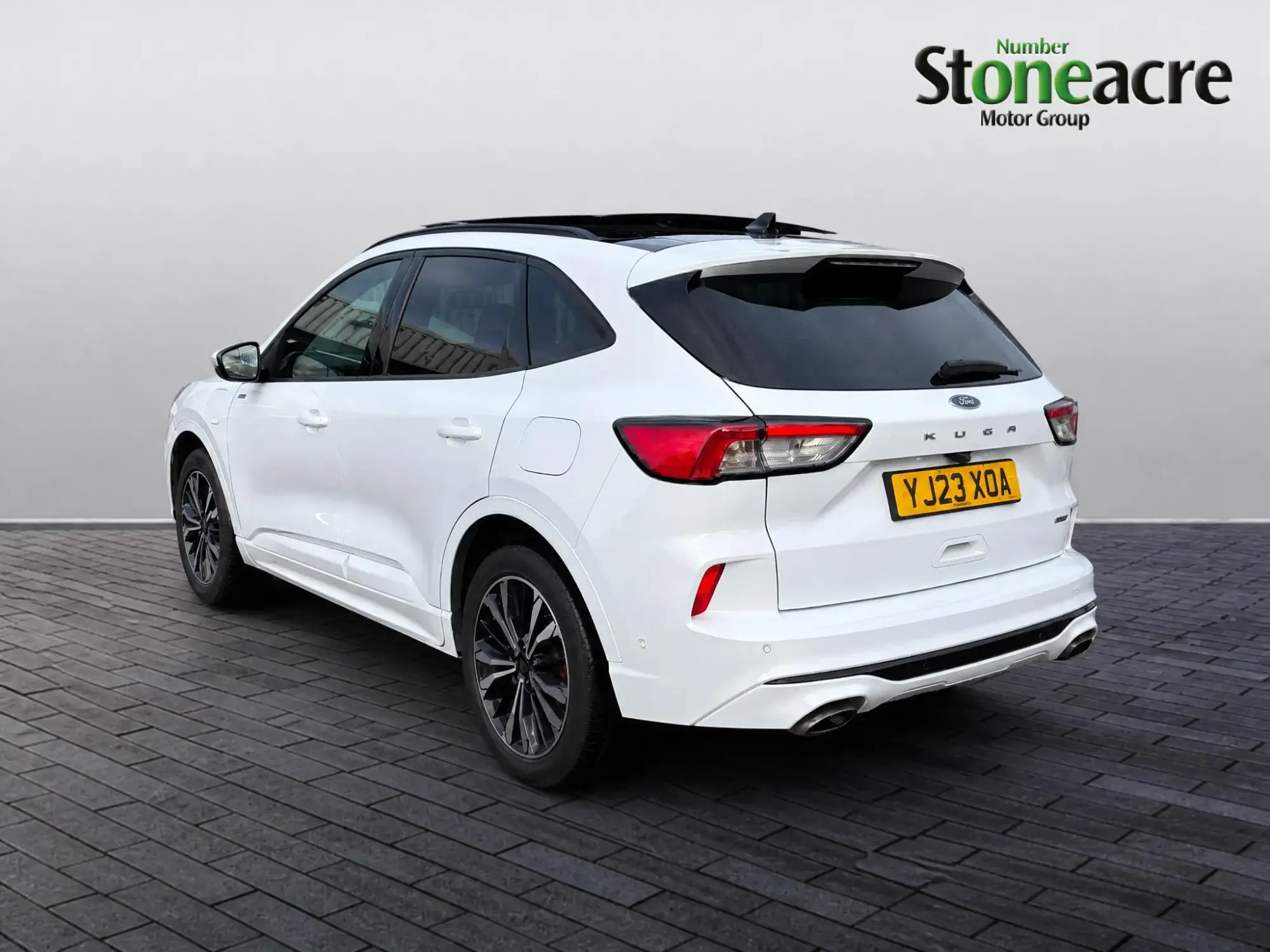 Ford Kuga Plug-In Hybrid Image 4
