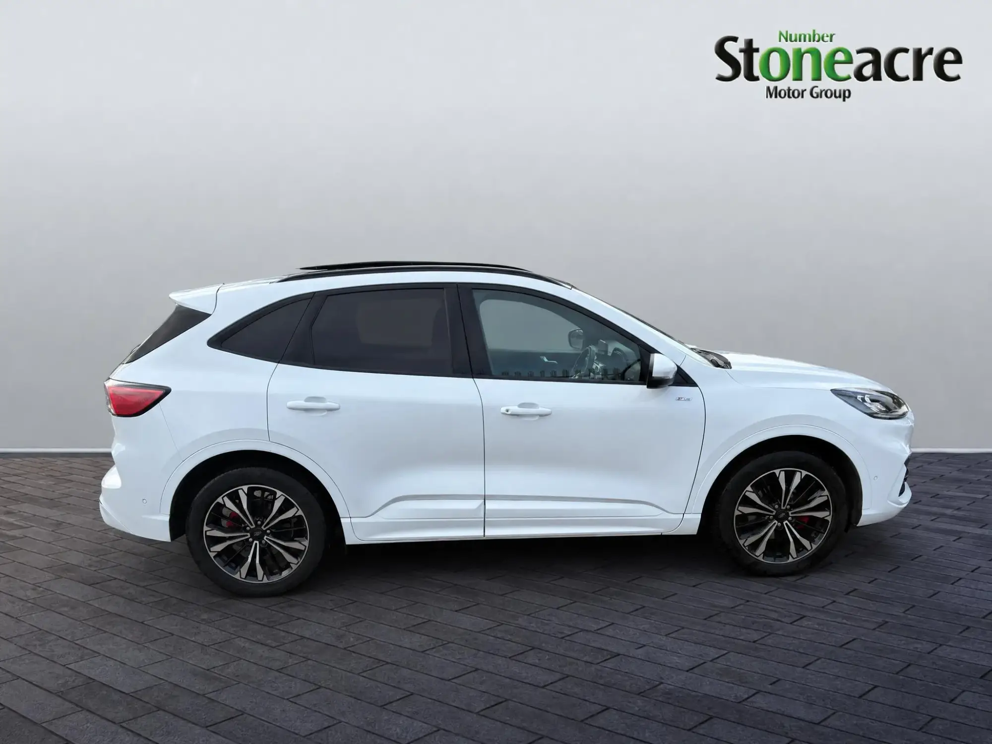 Ford Kuga Plug-In Hybrid Image 7