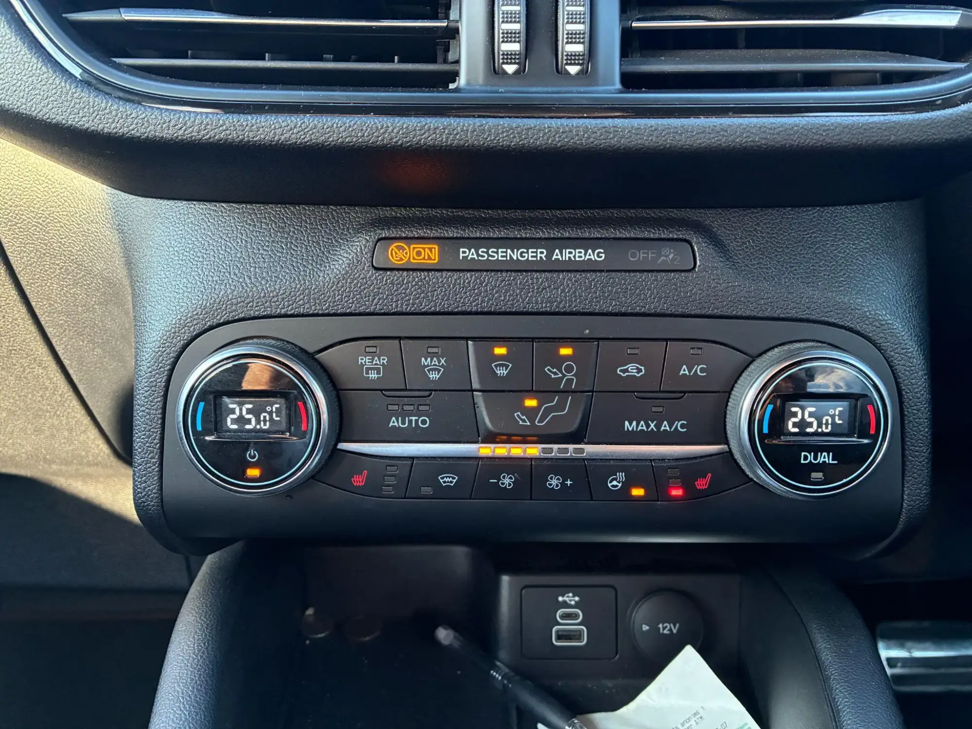 Ford Kuga Plug-In Hybrid Image 23