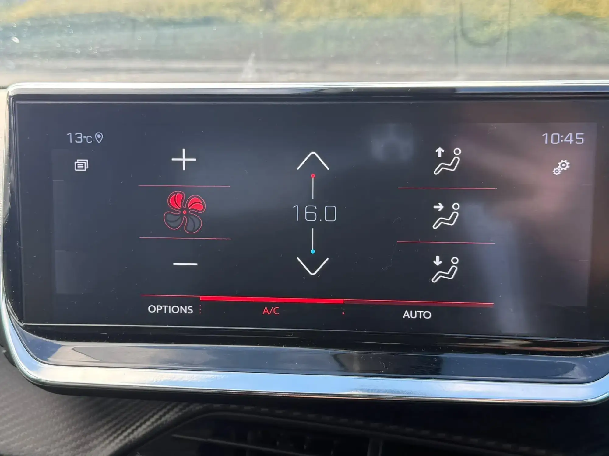 Peugeot 2008 Image 18