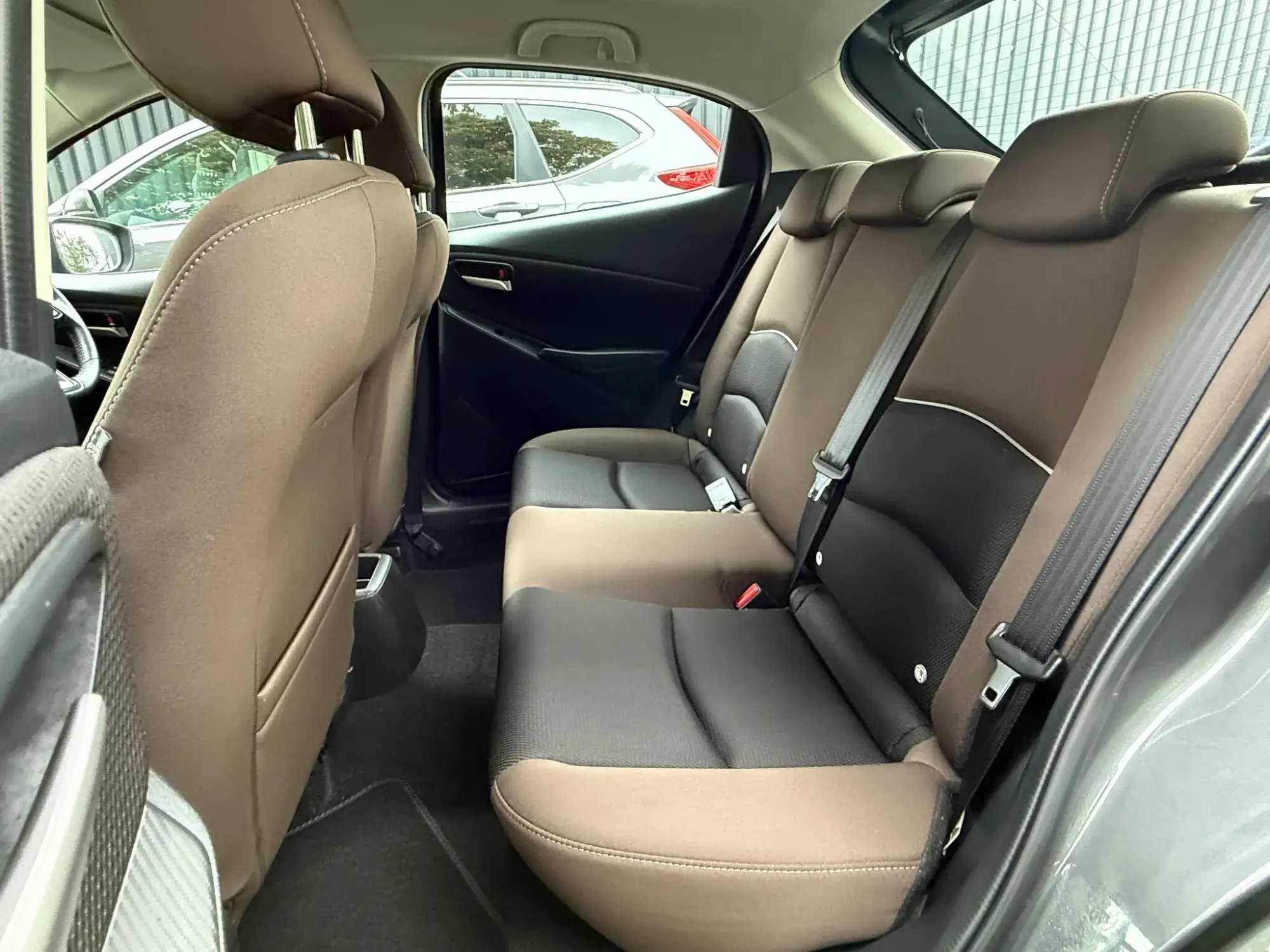 Mazda2 Image 24
