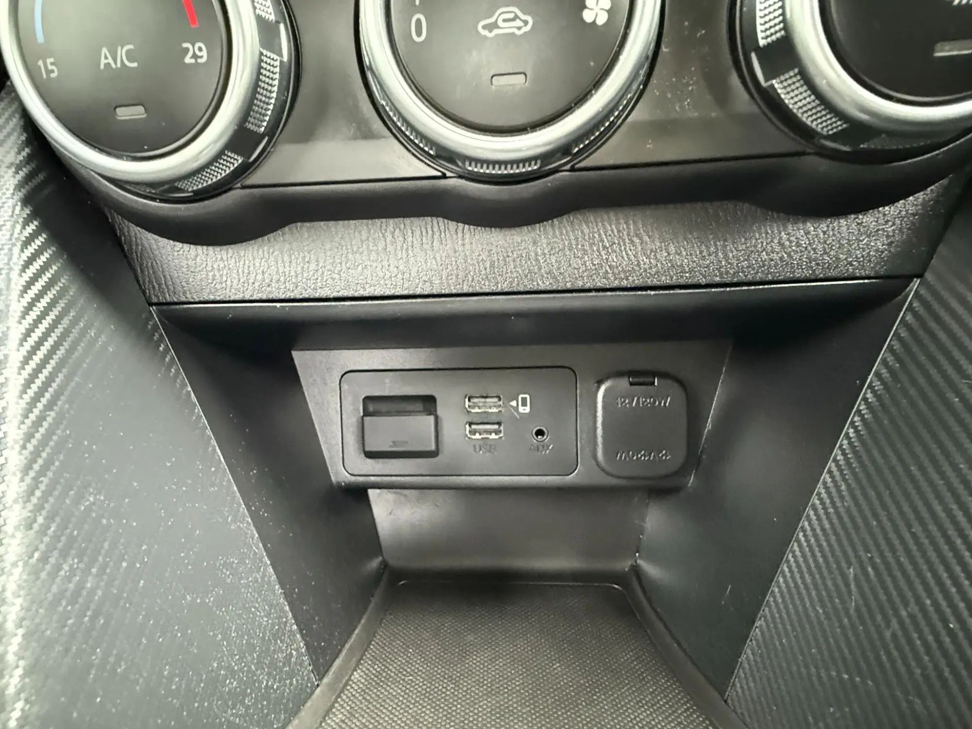 Mazda2 Image 31