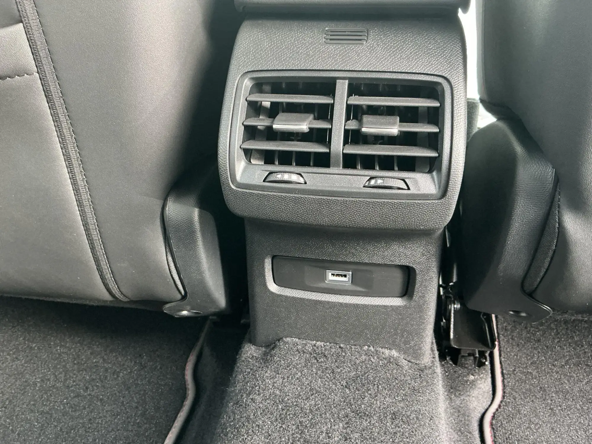 Citroen C4 Image 21 Citroen C4 Image 21