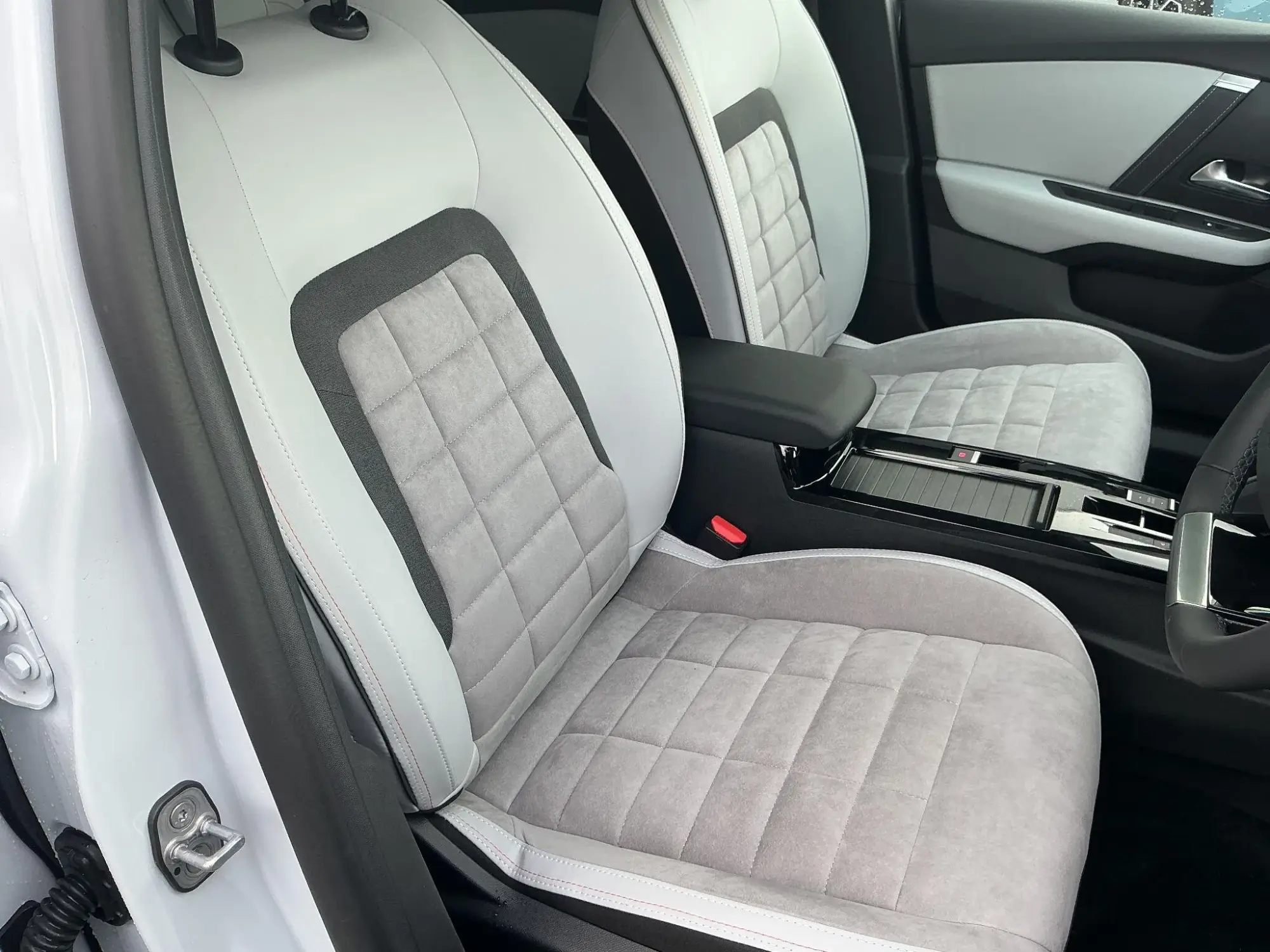 Citroen C4 Image 13 Citroen C4 Image 13