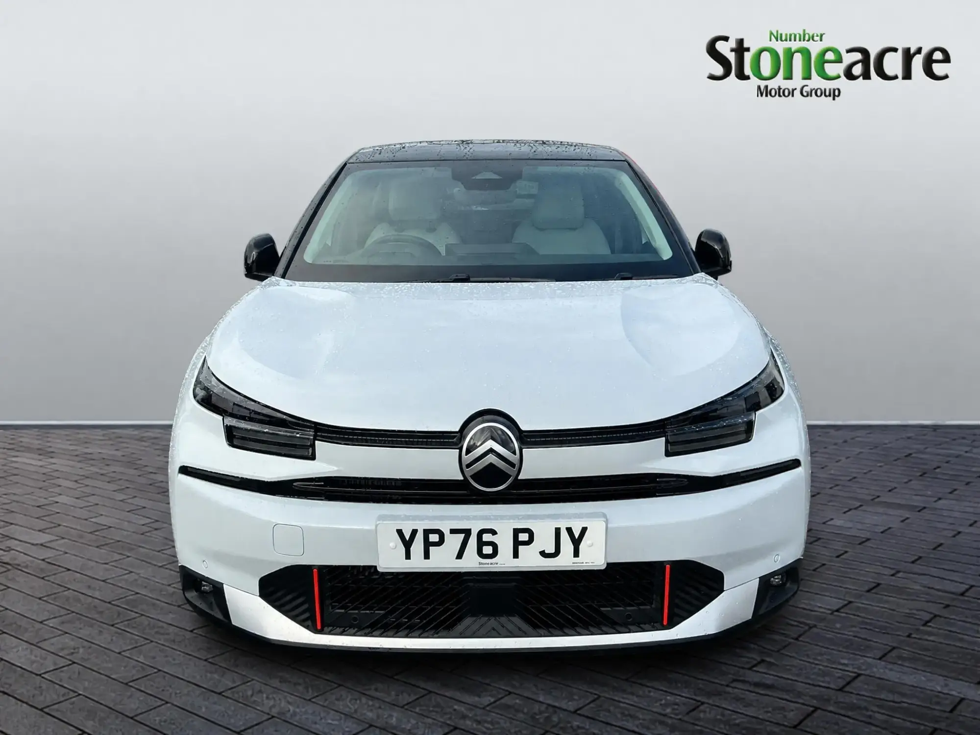 Citroen C4 1.2 PureTech COLLECTION EAT8 Euro 6 (s/s) 5dr YP76PJY Image 2 Citroen C4 1.2 PureTech COLLECTION EAT8 Euro 6 (s/s) 5dr YP76PJY Image 2