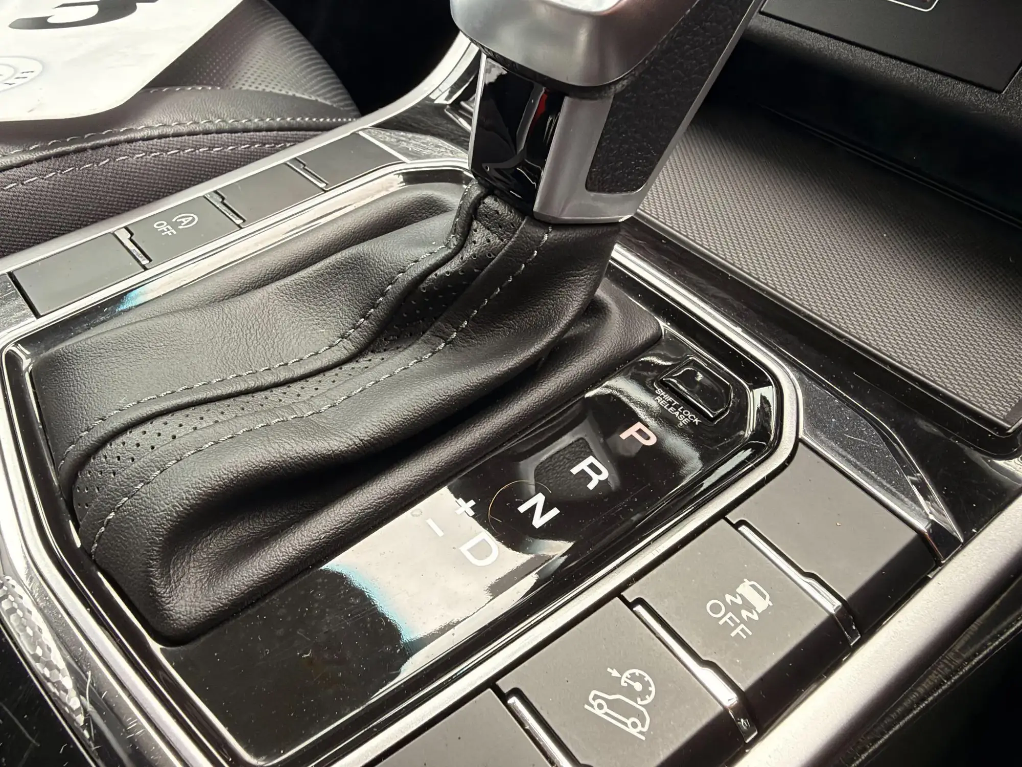 KGM Korando Image 17