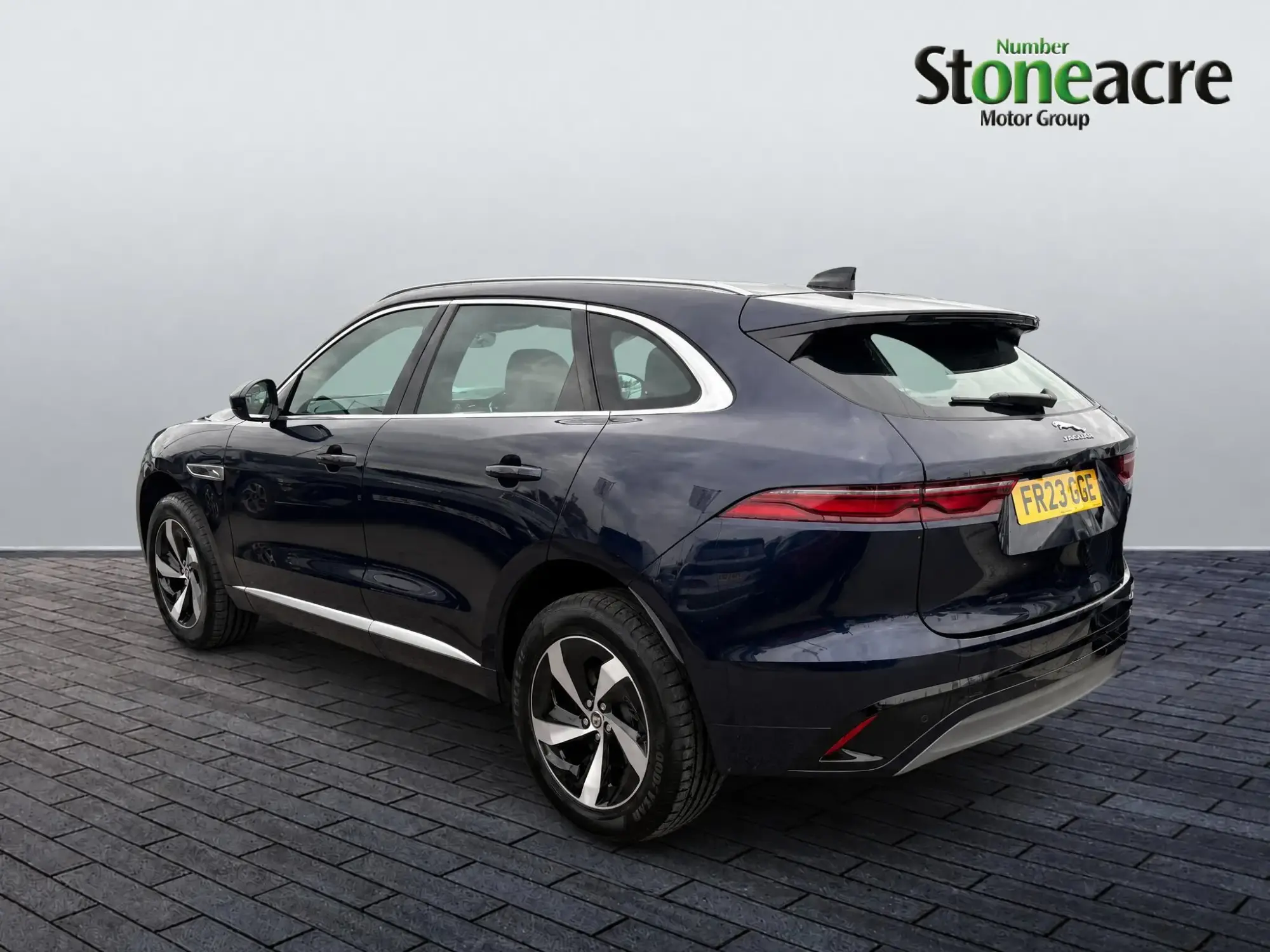 Jaguar F-Pace Image 4 Jaguar F-Pace Image 4