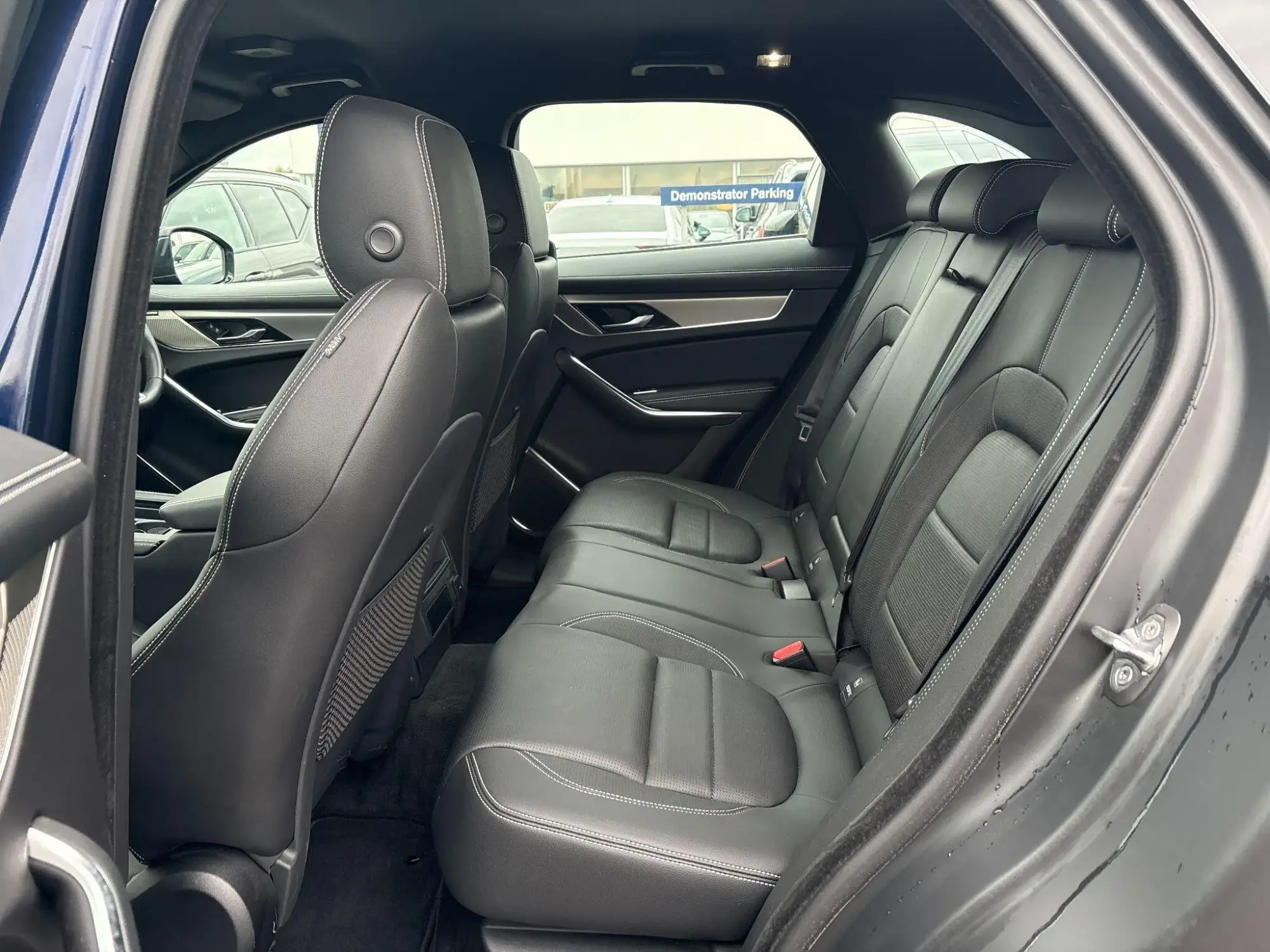 Jaguar F-Pace Image 14 Jaguar F-Pace Image 14