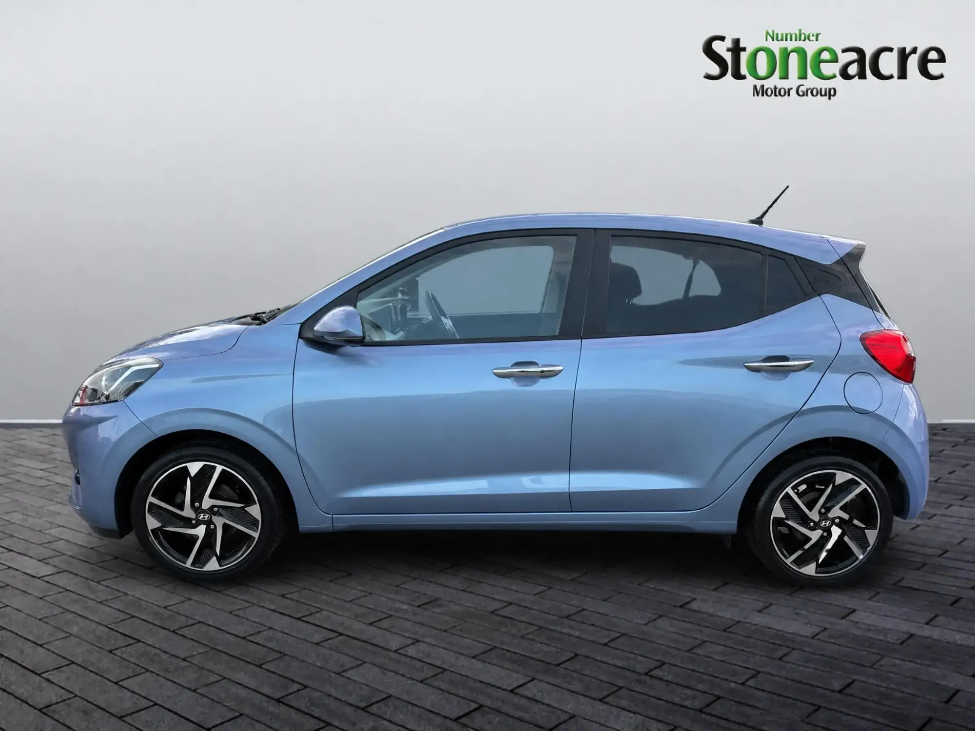 Hyundai i10 Image 5 Hyundai i10 Image 5