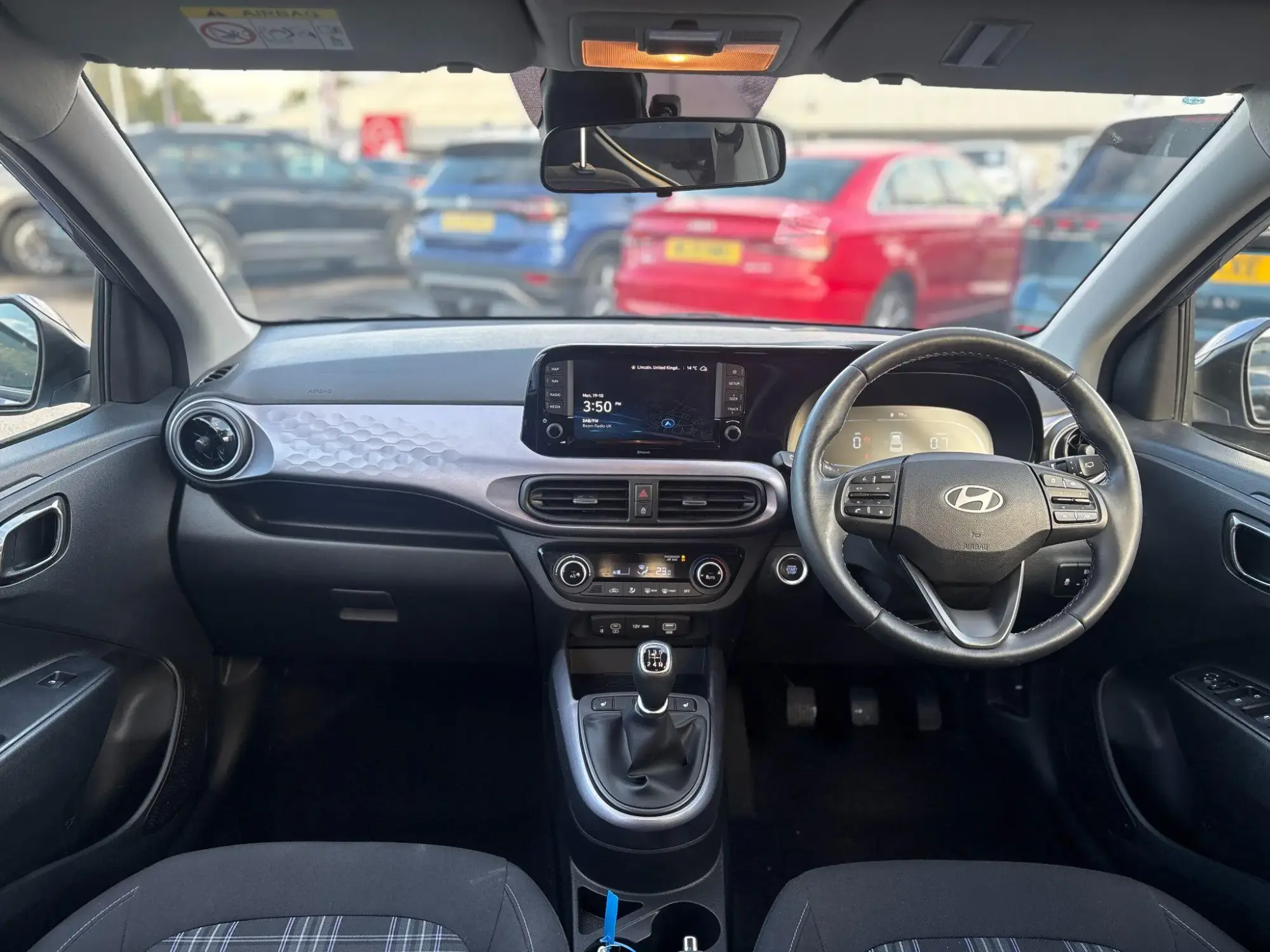 Hyundai i10 Image 11 Hyundai i10 Image 11
