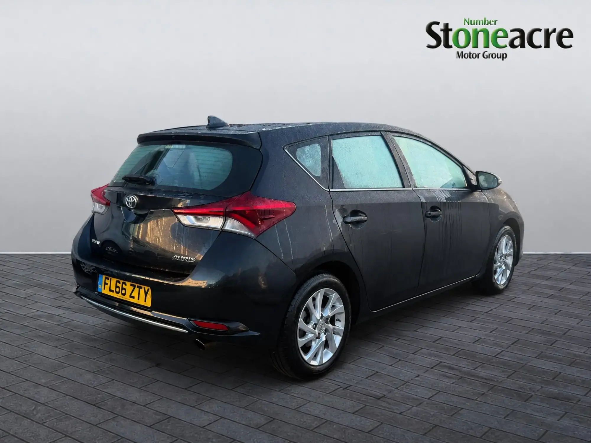 Toyota Auris Image 8