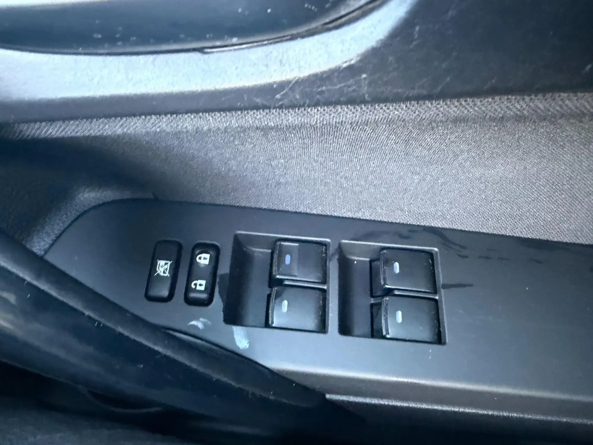 Toyota Auris Image 13