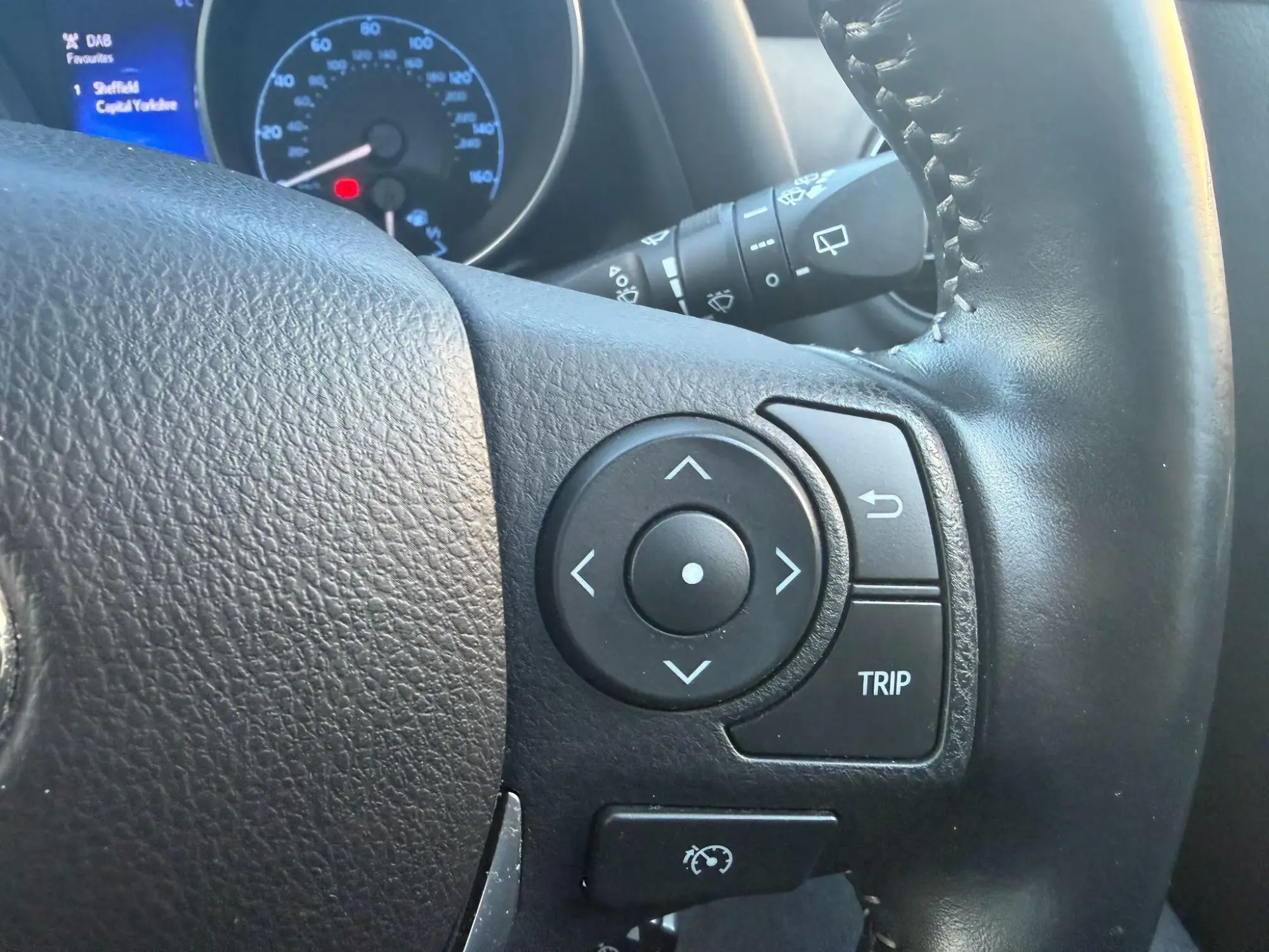 Toyota Auris Image 14