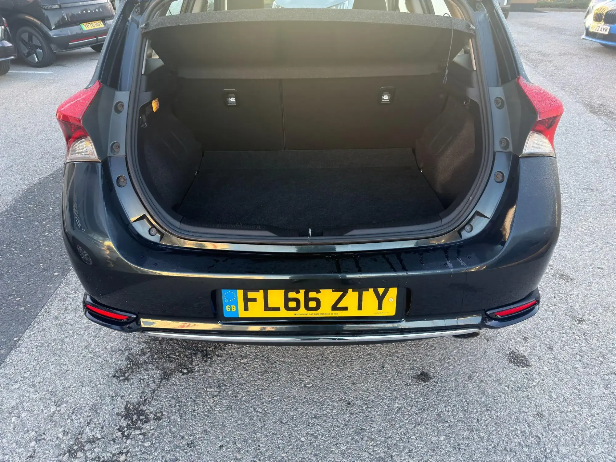 Toyota Auris Image 25