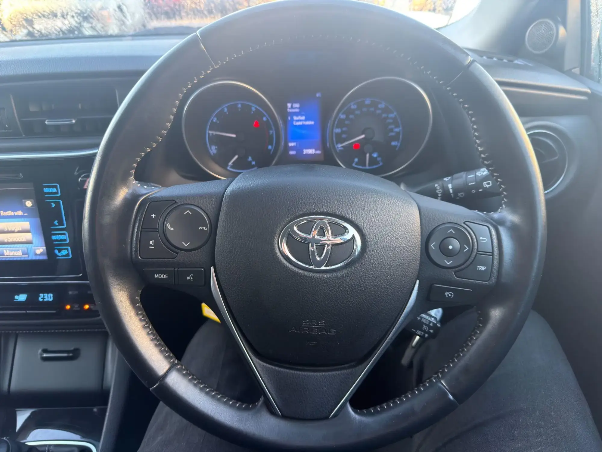 Toyota Auris Image 26