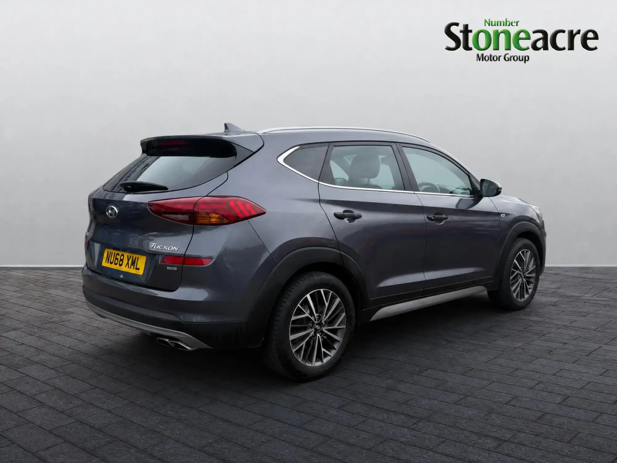 Hyundai TUCSON 2.0 CRDi Premium Auto 4WD Euro 6 (s/s) 5dr NU68XWL Image 3 Hyundai TUCSON 2.0 CRDi Premium Auto 4WD Euro 6 (s/s) 5dr NU68XWL Image 3