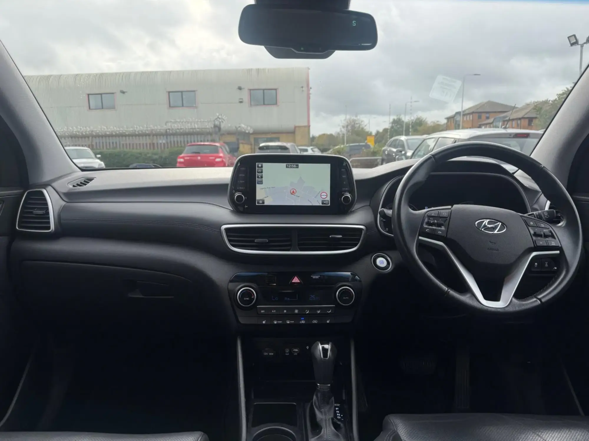 Hyundai TUCSON Image 12