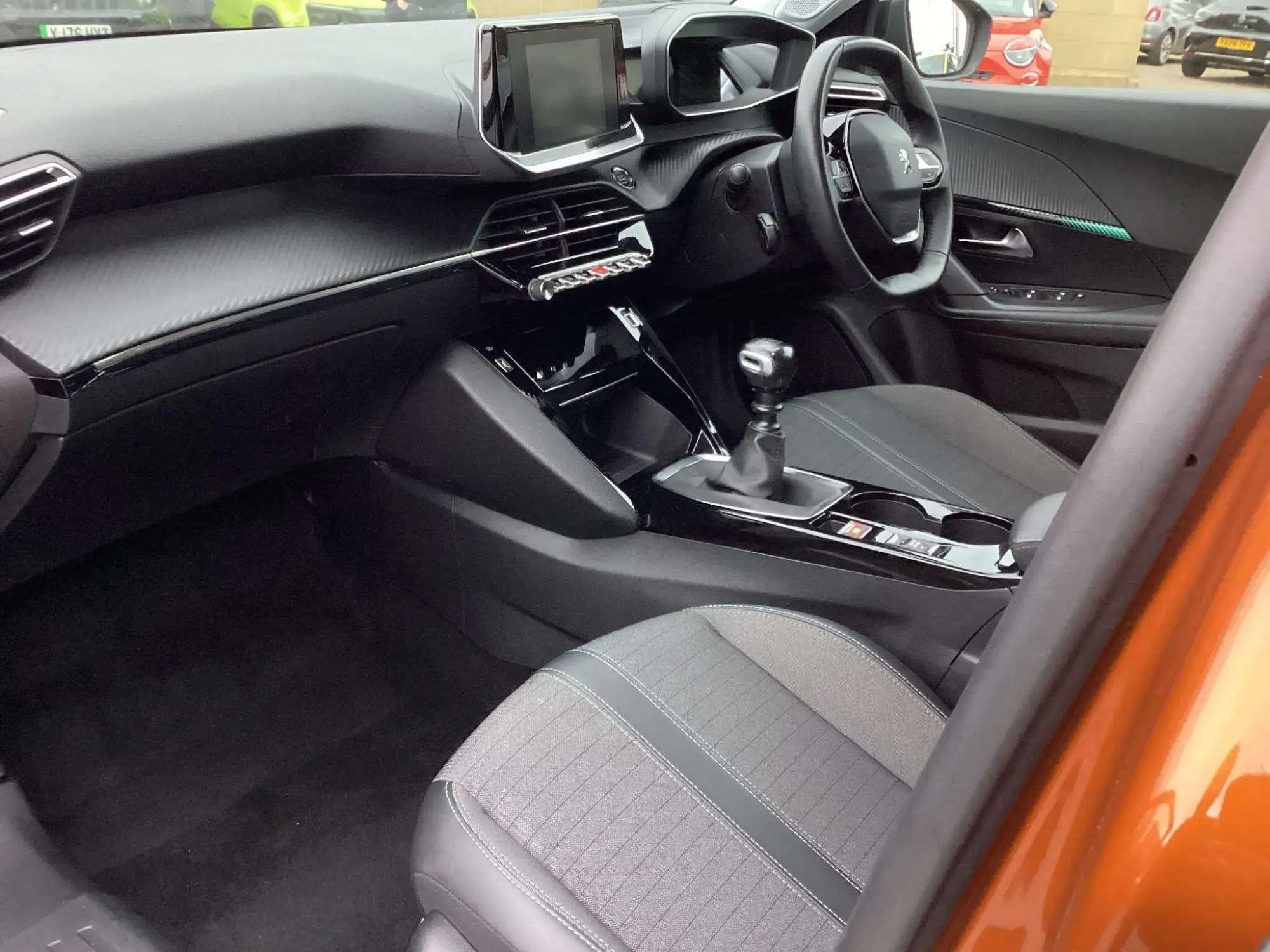 Peugeot 2008 Image 12