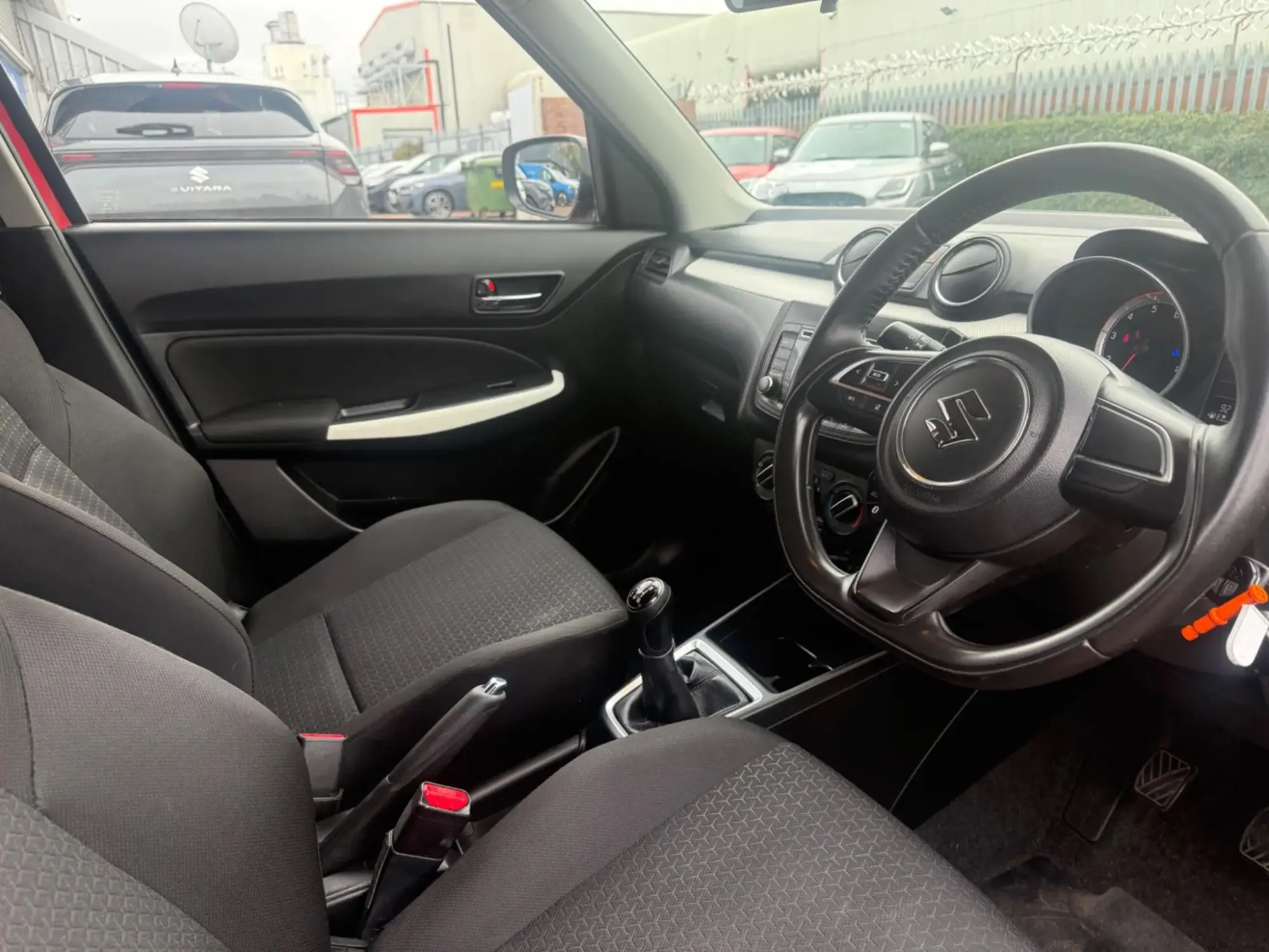 Suzuki Swift Image 13
