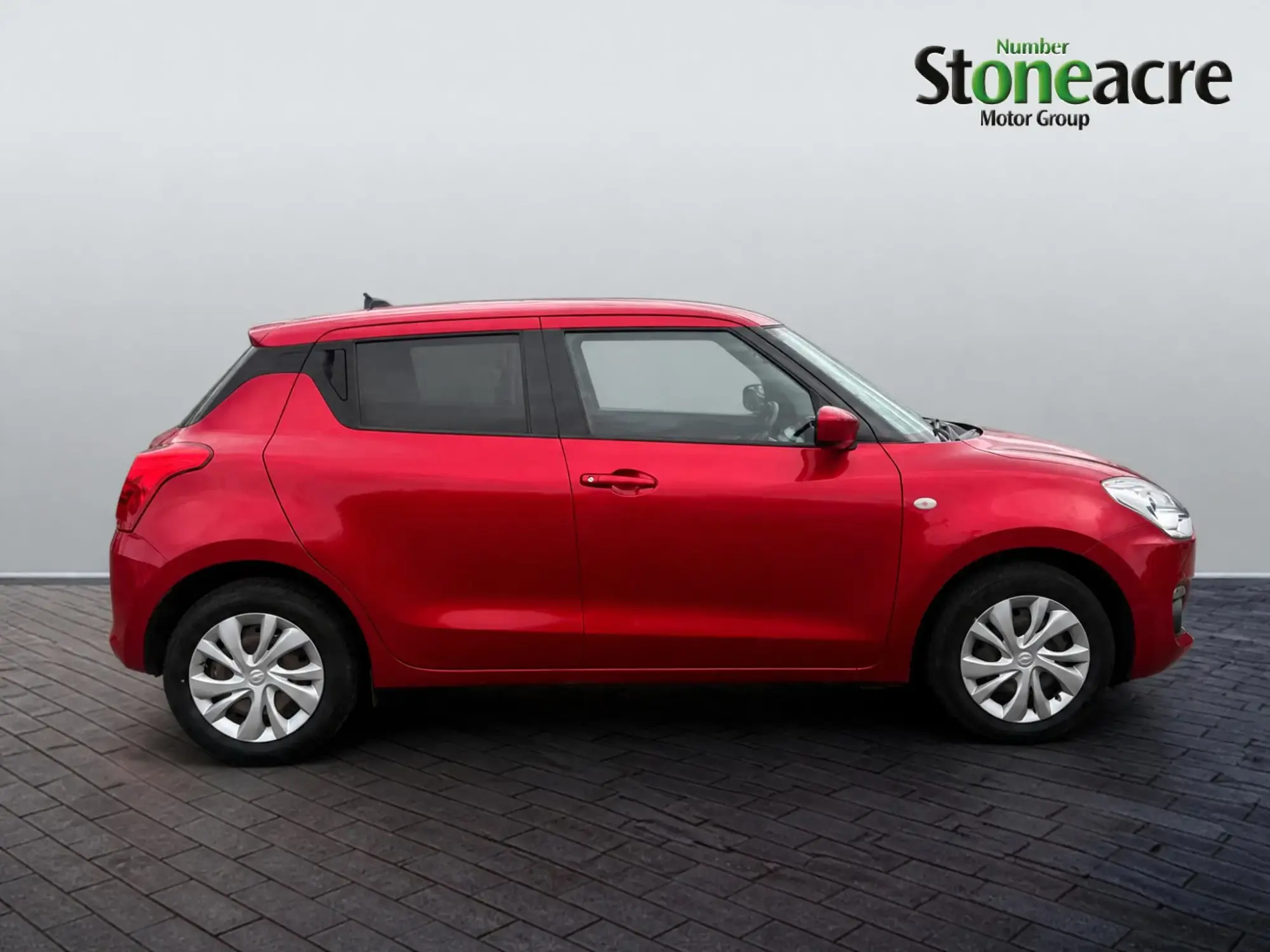 Suzuki Swift Image 2