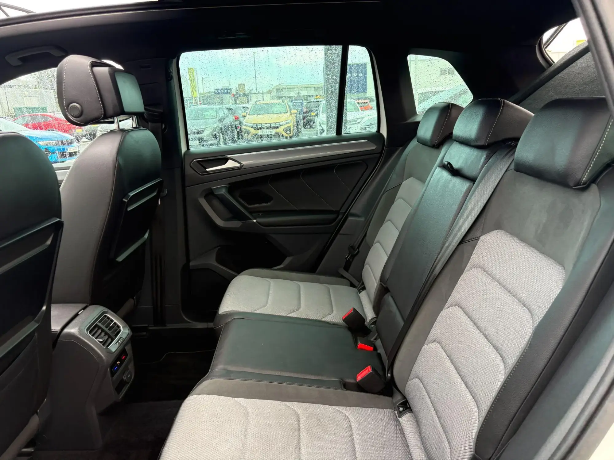 Volkswagen Tiguan Image 15