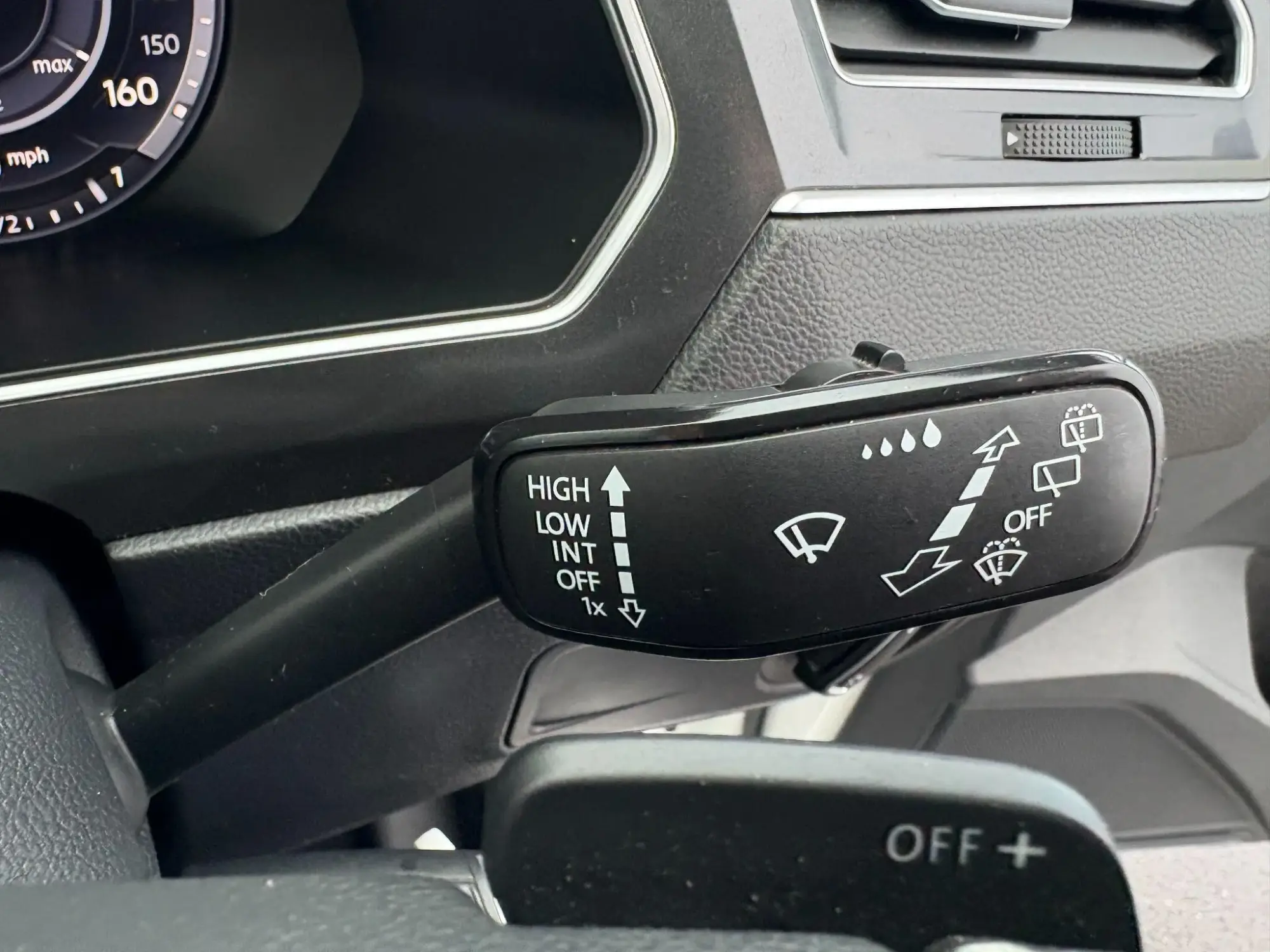 Volkswagen Tiguan Image 24
