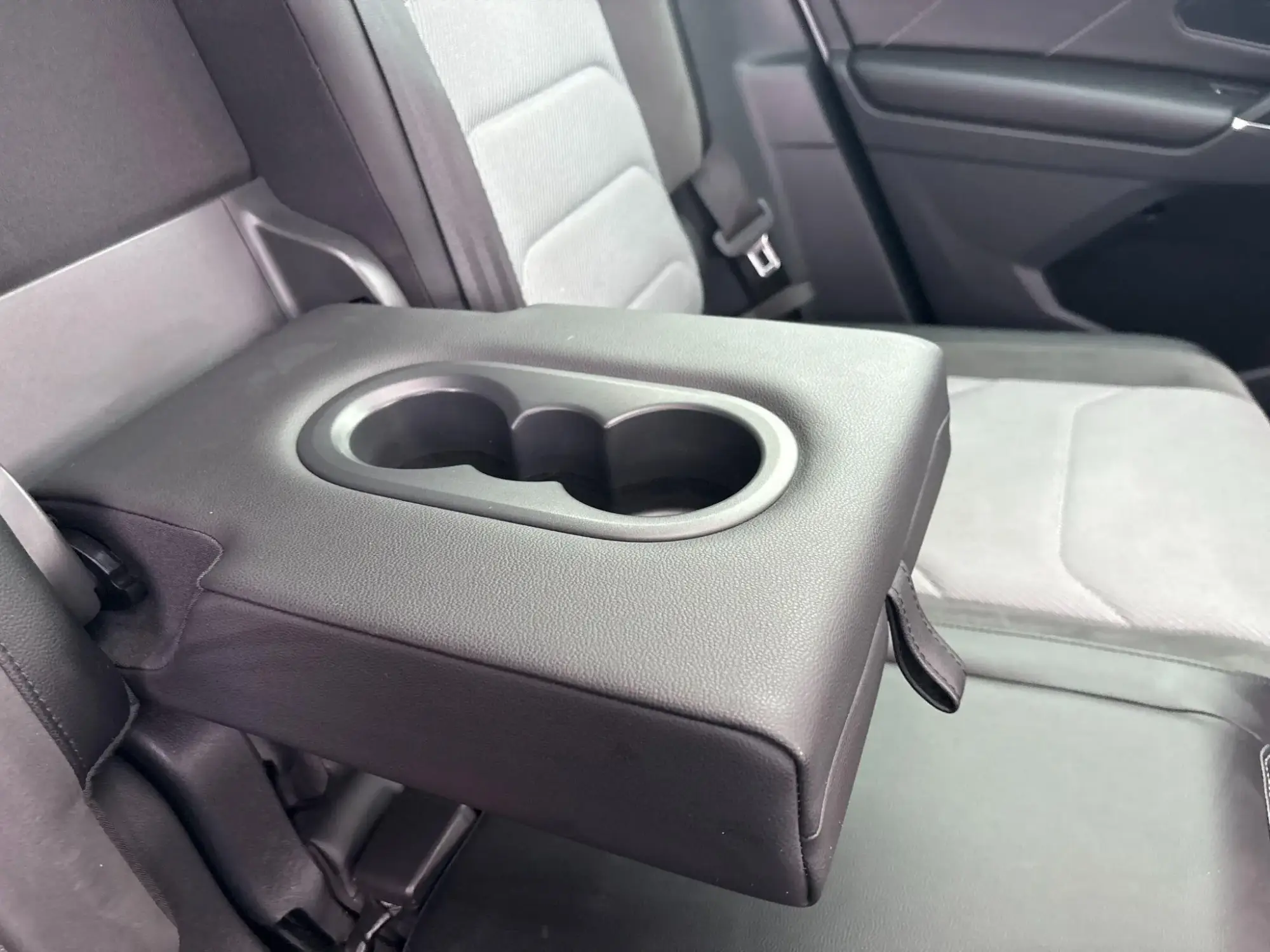 Volkswagen Tiguan Image 32