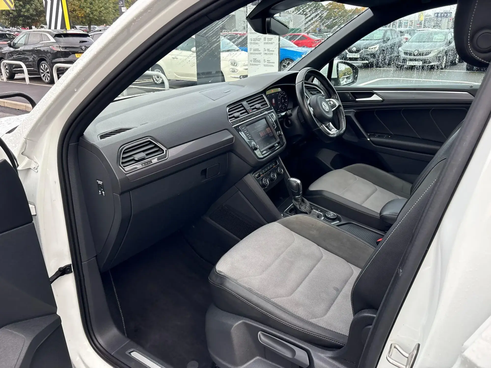 Volkswagen Tiguan Image 49