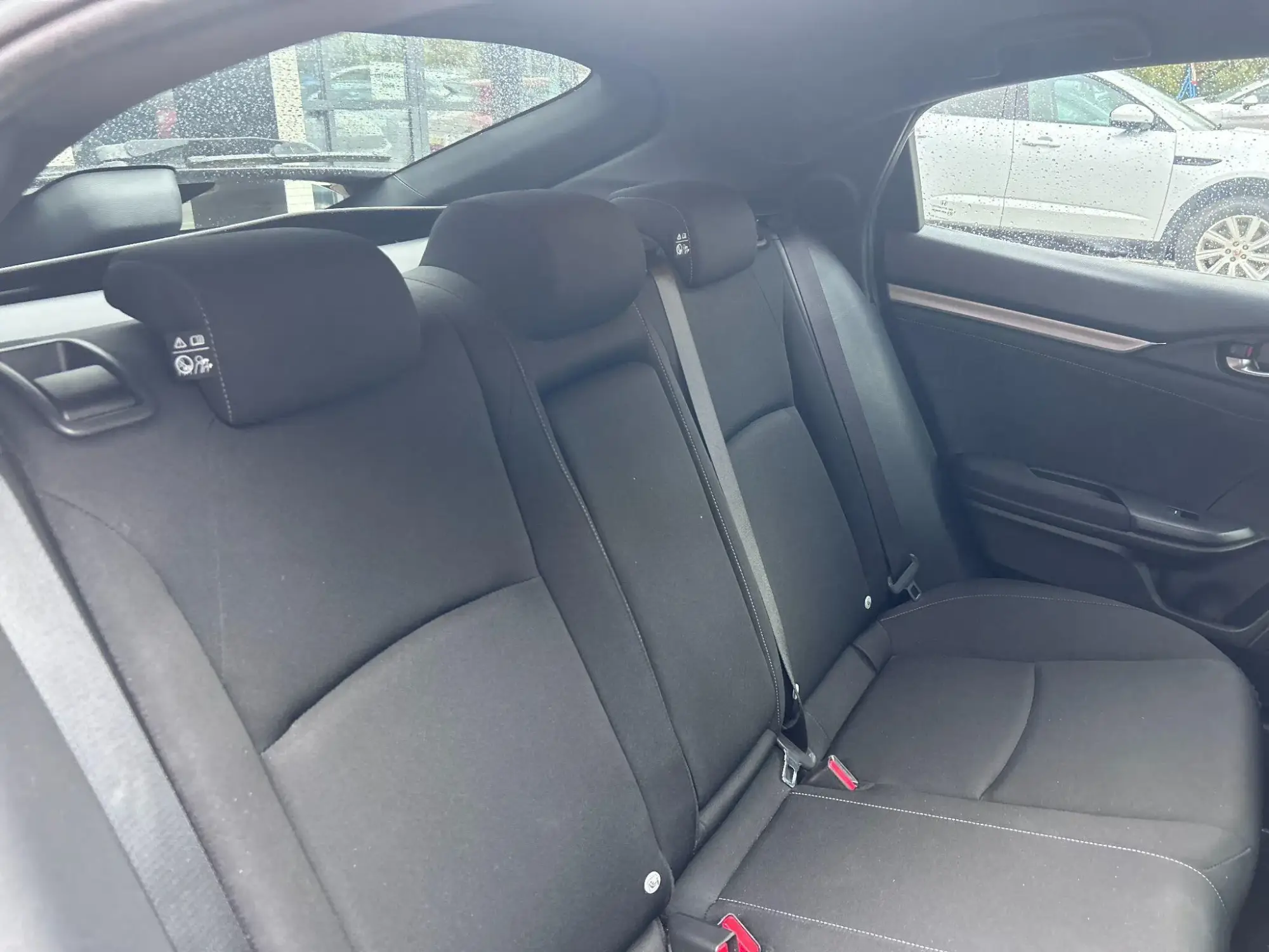 Honda Civic Image 12