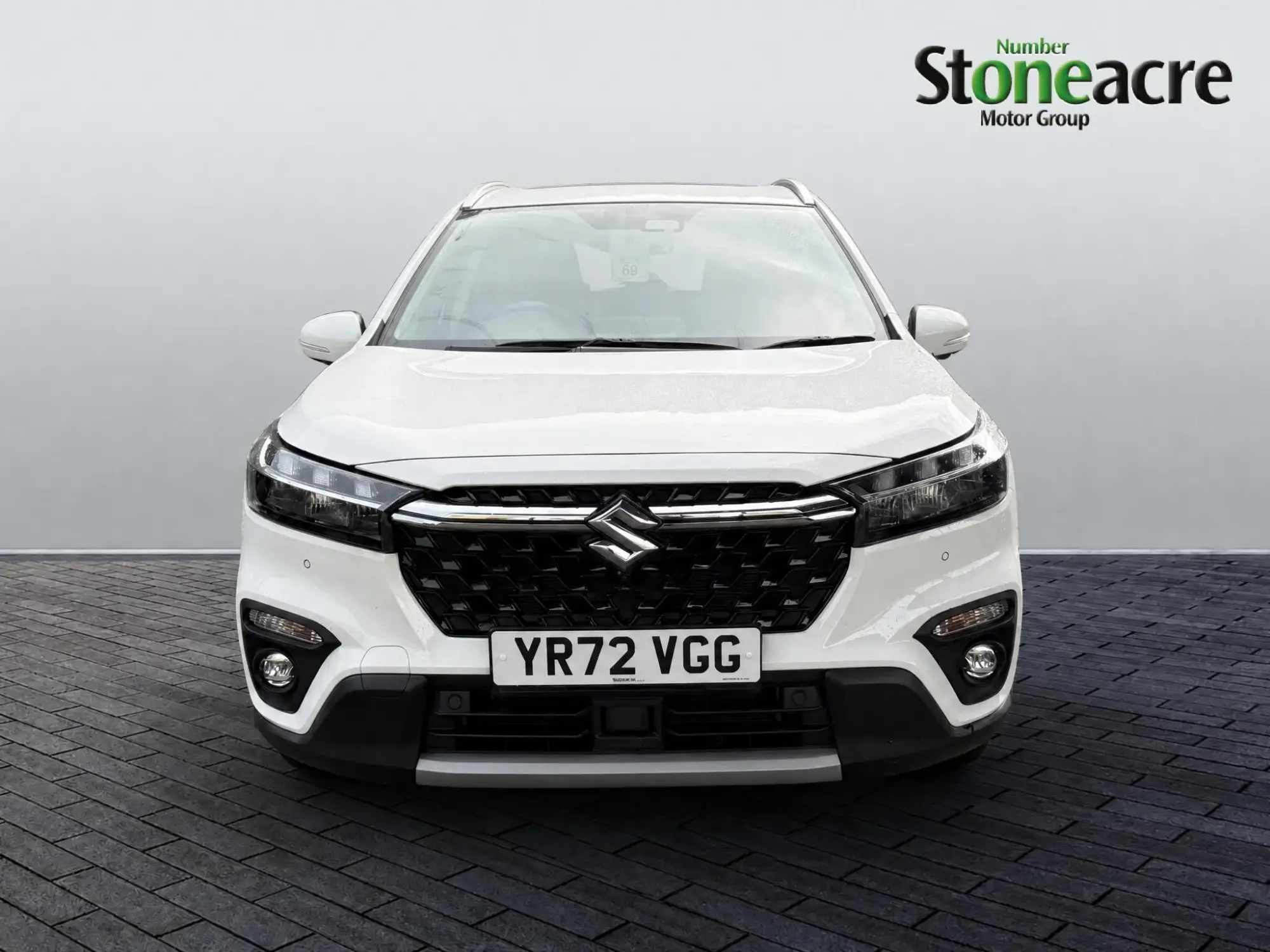 Suzuki S-Cross Hybrid Image 2