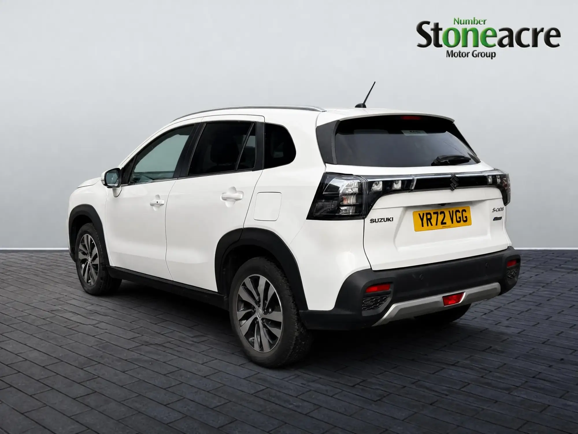 Suzuki S-Cross Hybrid Image 4