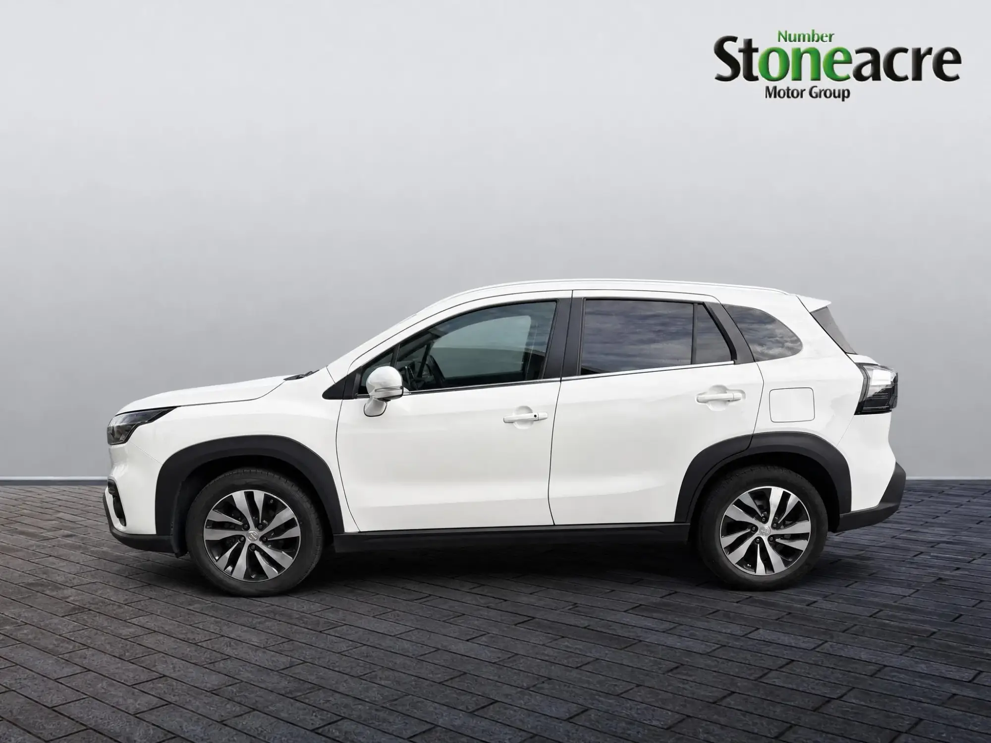Suzuki S-Cross Hybrid Image 5
