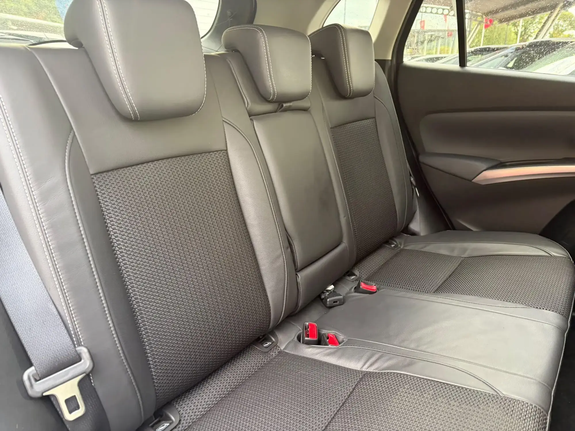 Suzuki S-Cross Hybrid Image 14