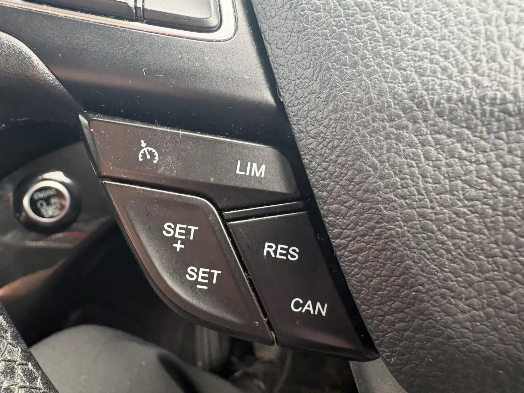 Ford Kuga Image 11