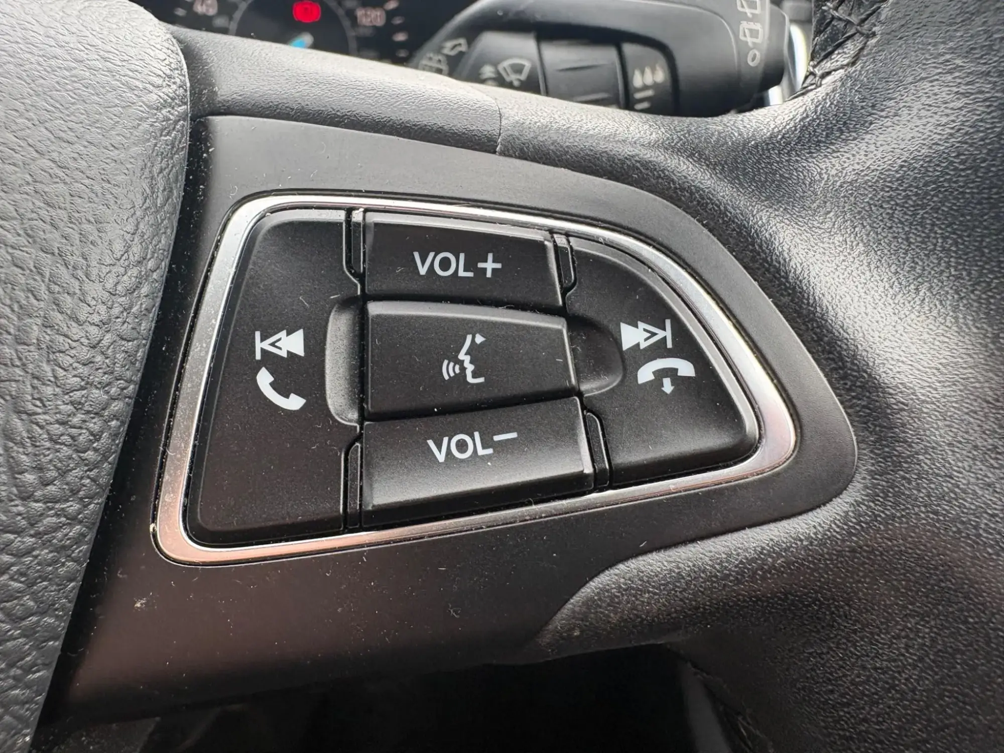 Ford Kuga Image 12
