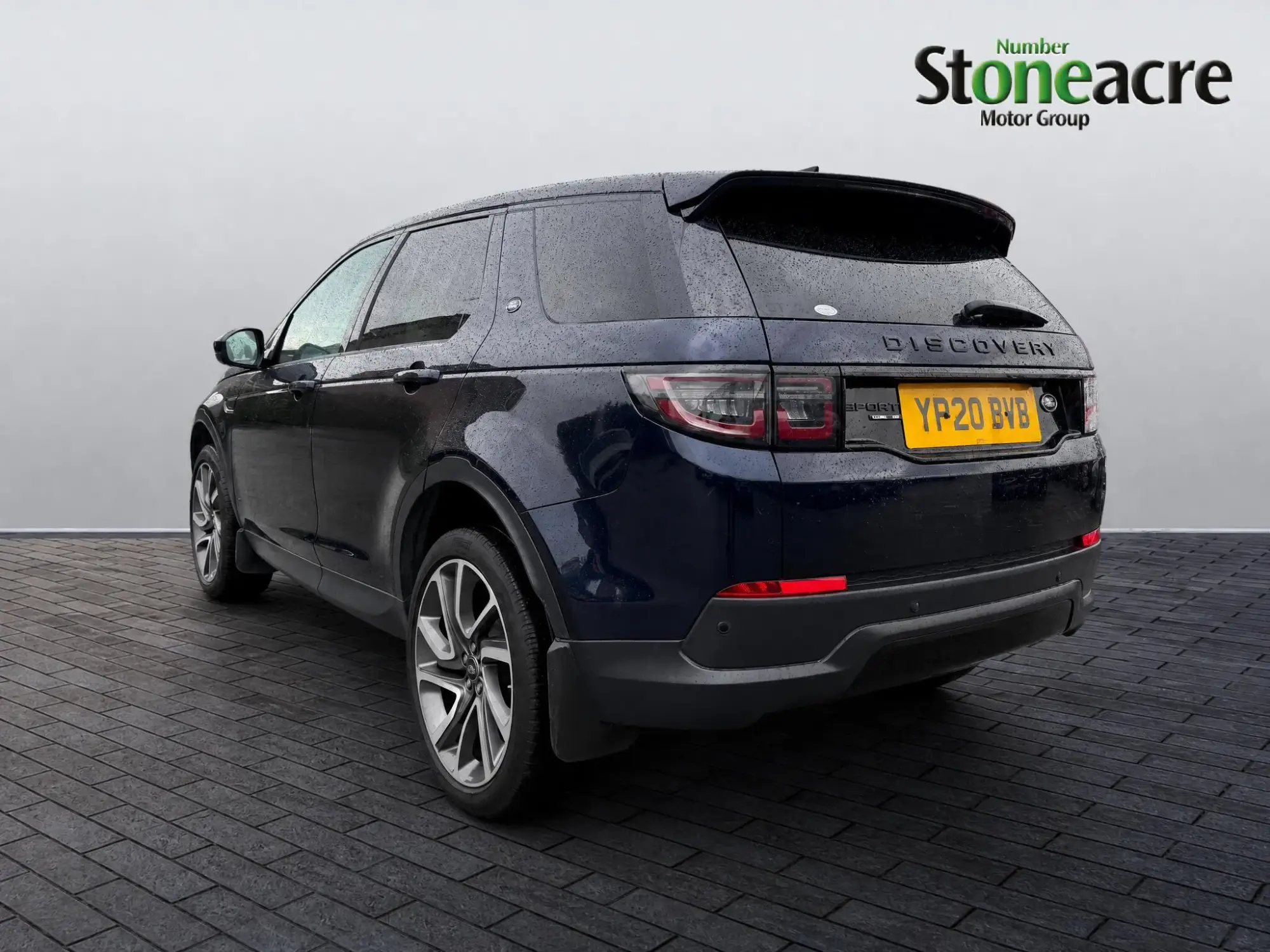 Land Rover Discovery Sport Image 4 Land Rover Discovery Sport Image 4