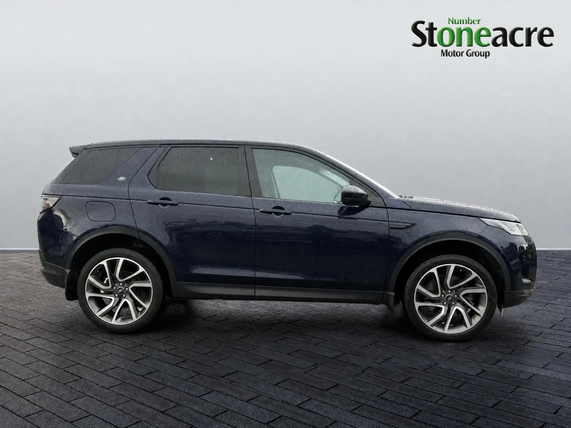 Land Rover Discovery Sport Image 7 Land Rover Discovery Sport Image 7