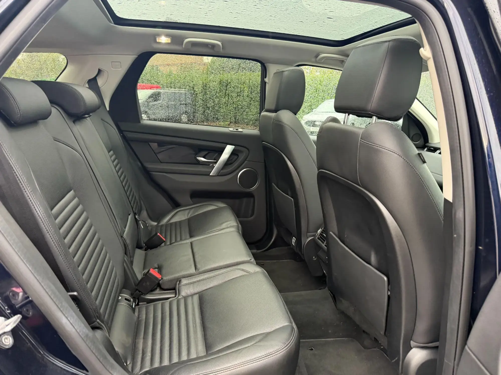 Land Rover Discovery Sport Image 18 Land Rover Discovery Sport Image 18