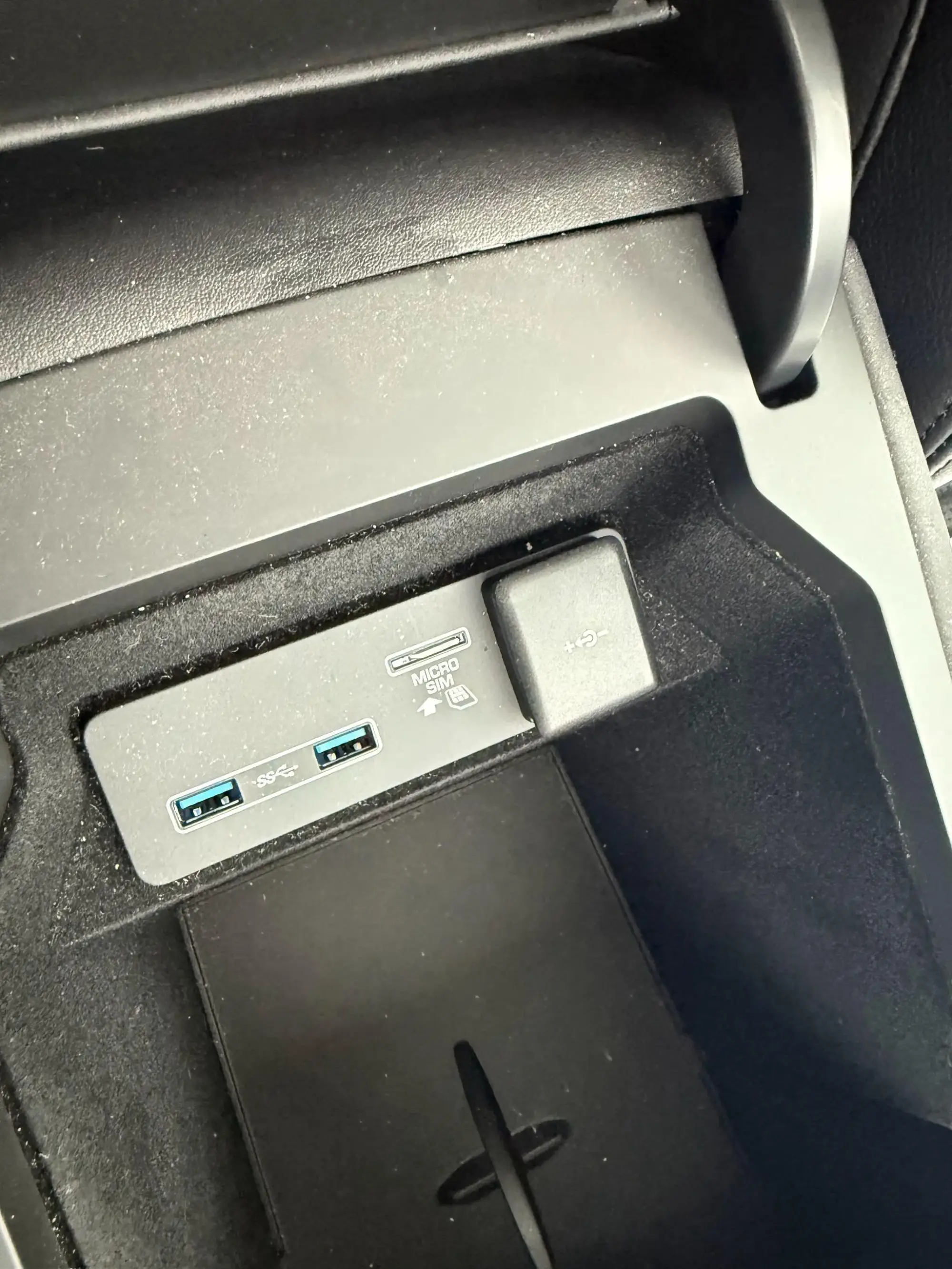 Land Rover Discovery Sport Image 22 Land Rover Discovery Sport Image 22